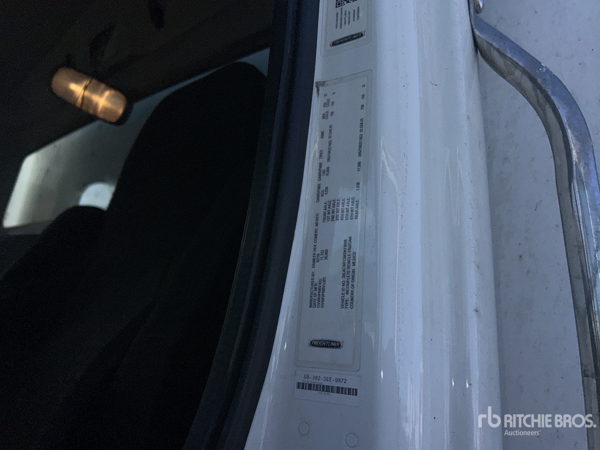 2019 Freightliner M2106
