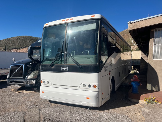 2001 Van Hool C2045 6x4 55-Seat Bus