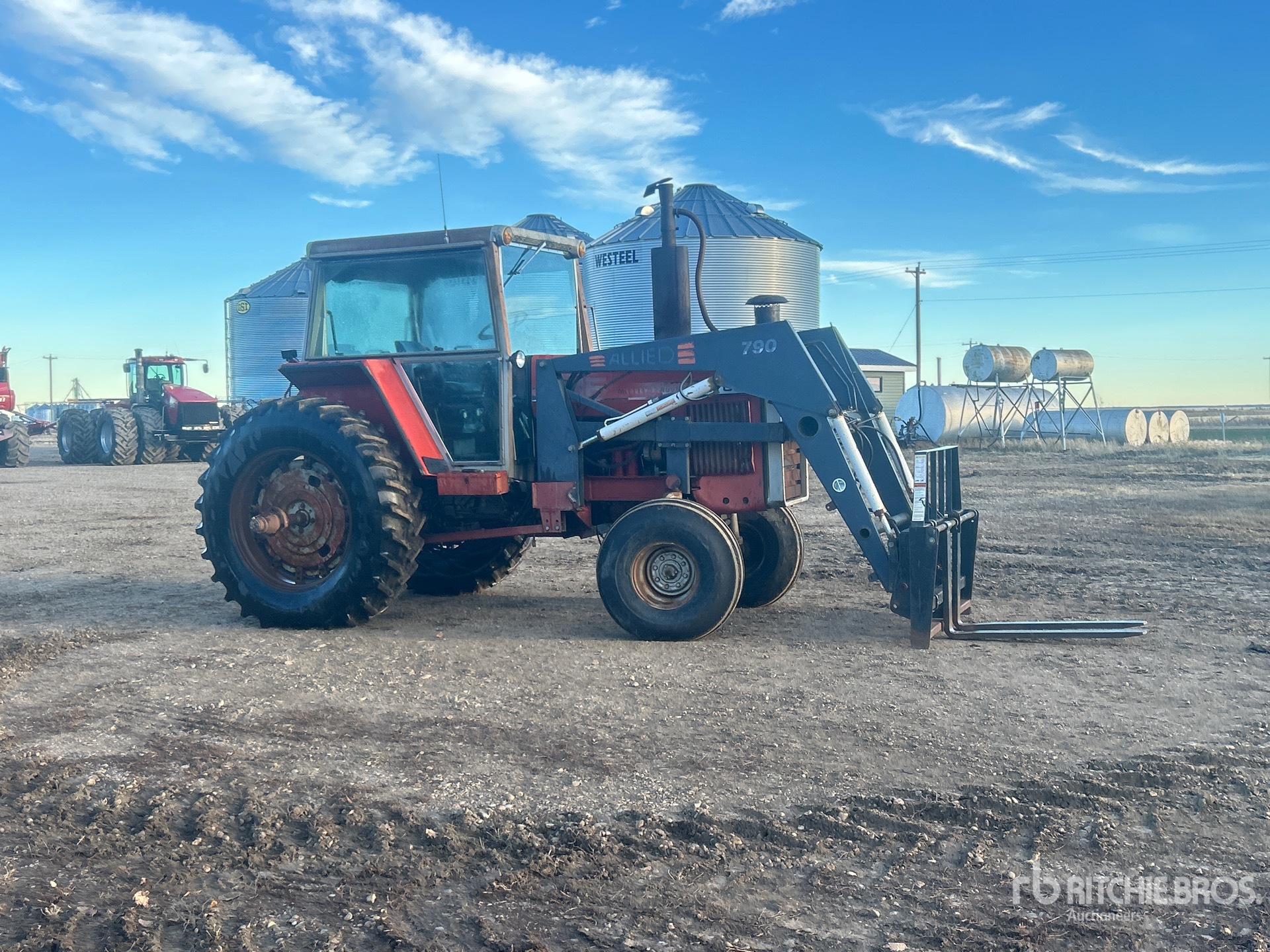 1979 Massey Ferguson 2705