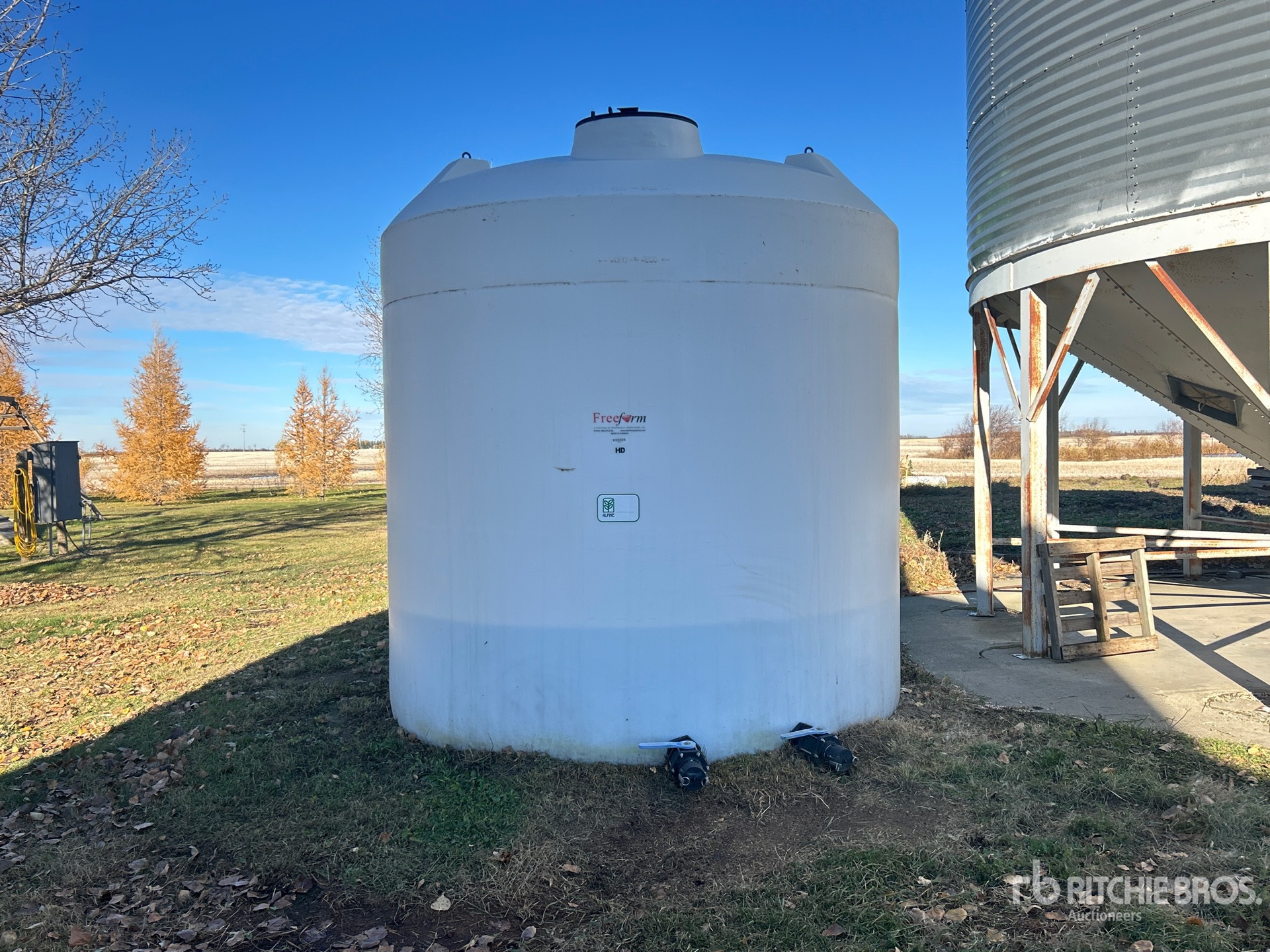Photo of Free Form 5000 gal