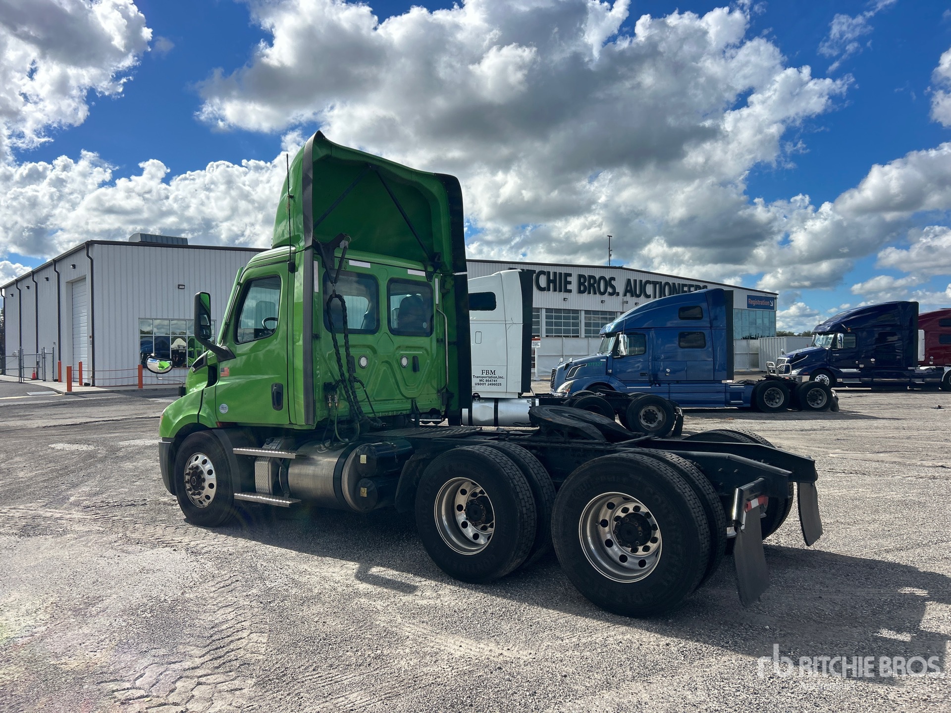 2022 Freightliner CASCADIA 116