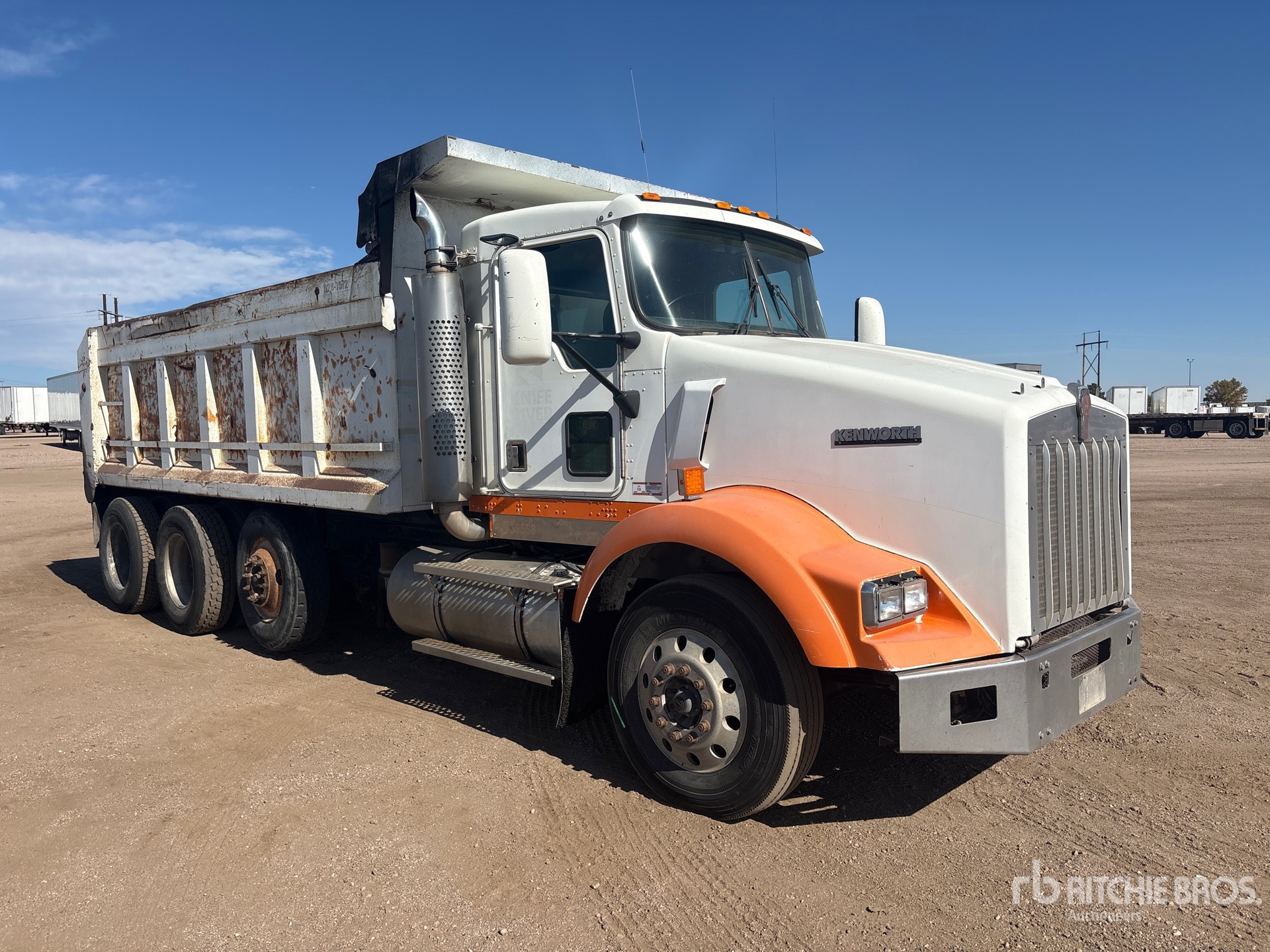 2000 Kenworth T800