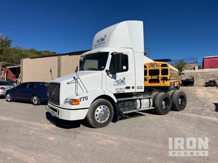 Volvo 2007 VNM 6x4 T/A Day Cab — occasion