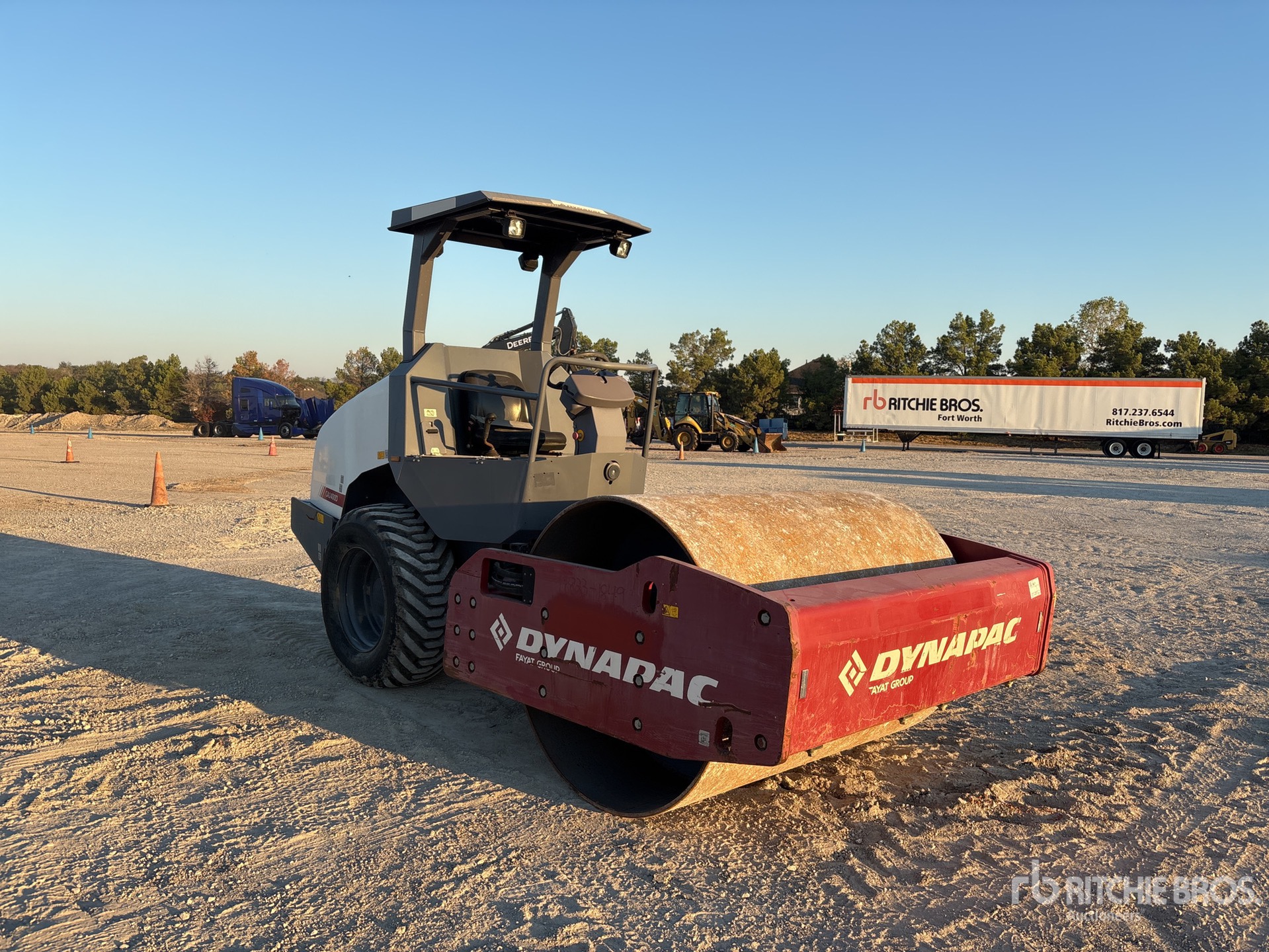 2018 Dynapac CA1400D