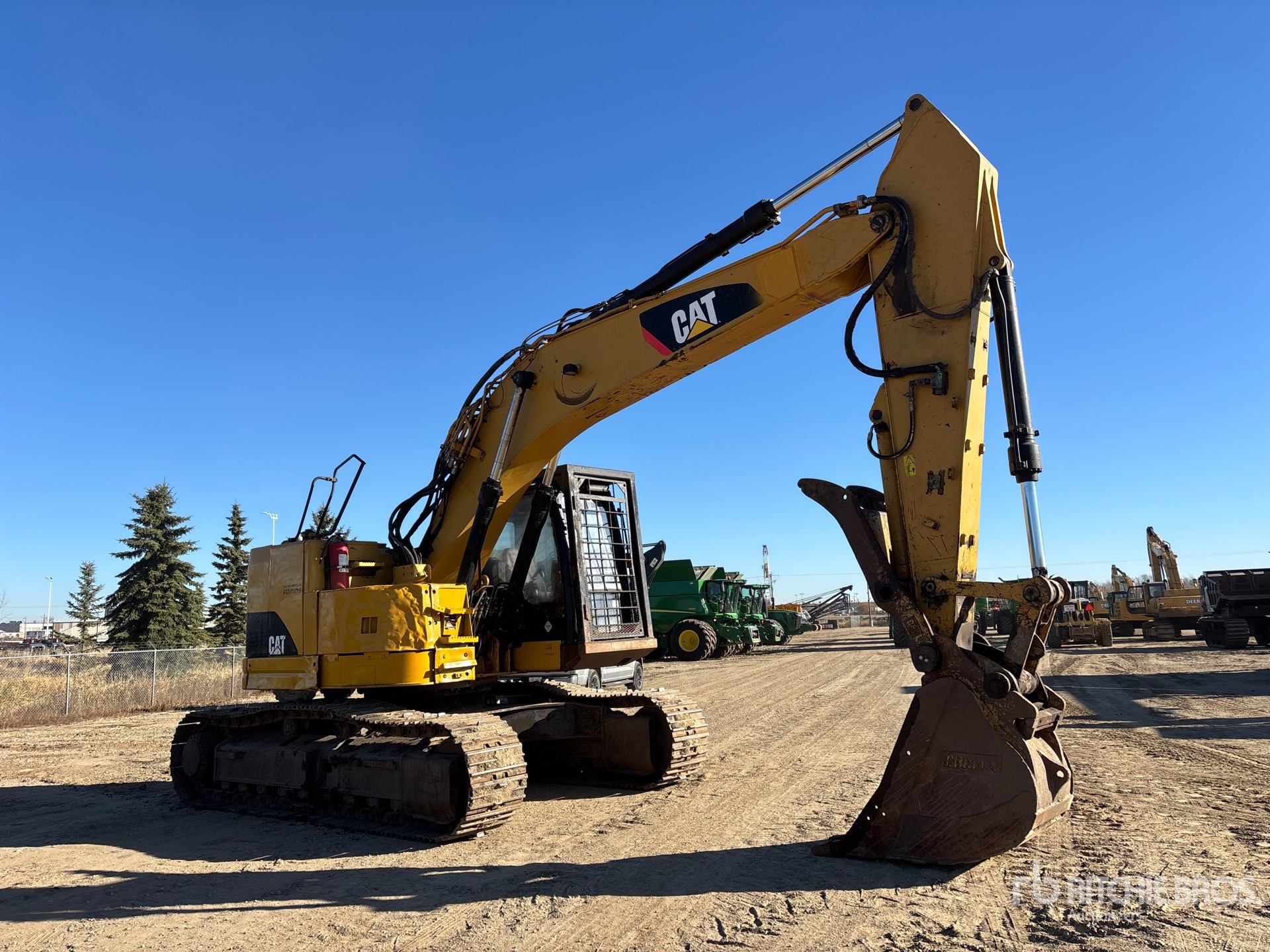 2011 Caterpillar 328DL CR