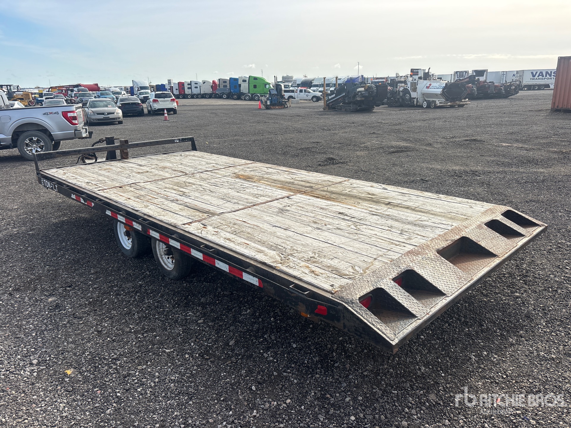2011 Econoline 18 FT T/A