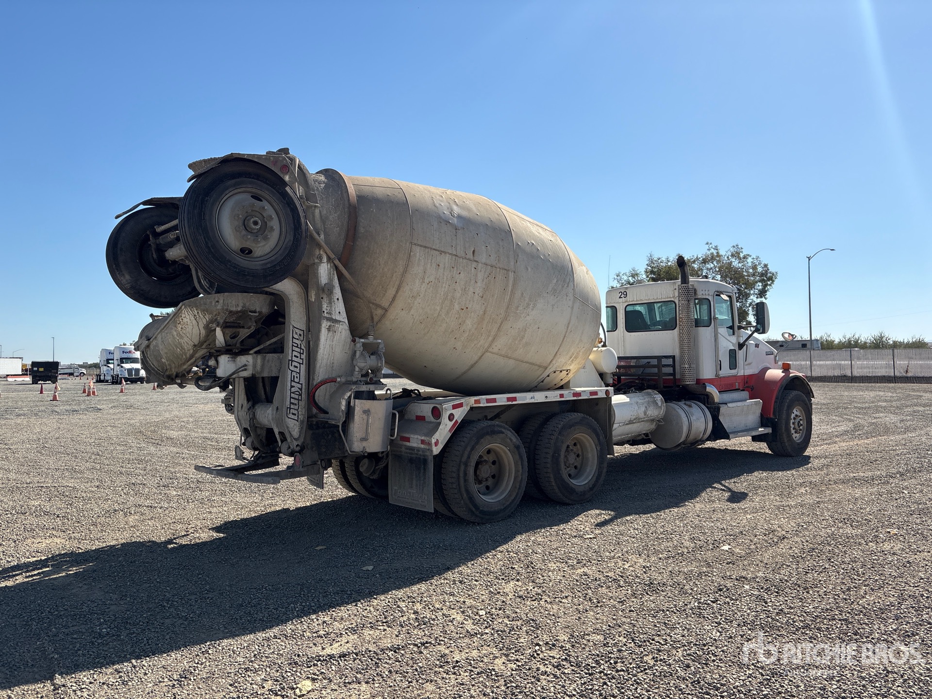2013 Kenworth W900