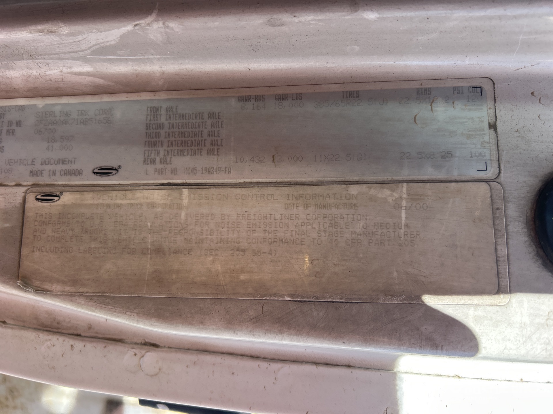 2001 Sterling L7501