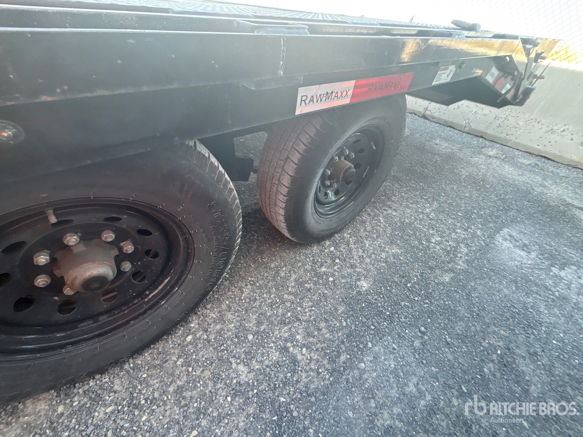 2024 Rawmaxx 26 ft T/A Gooseneck