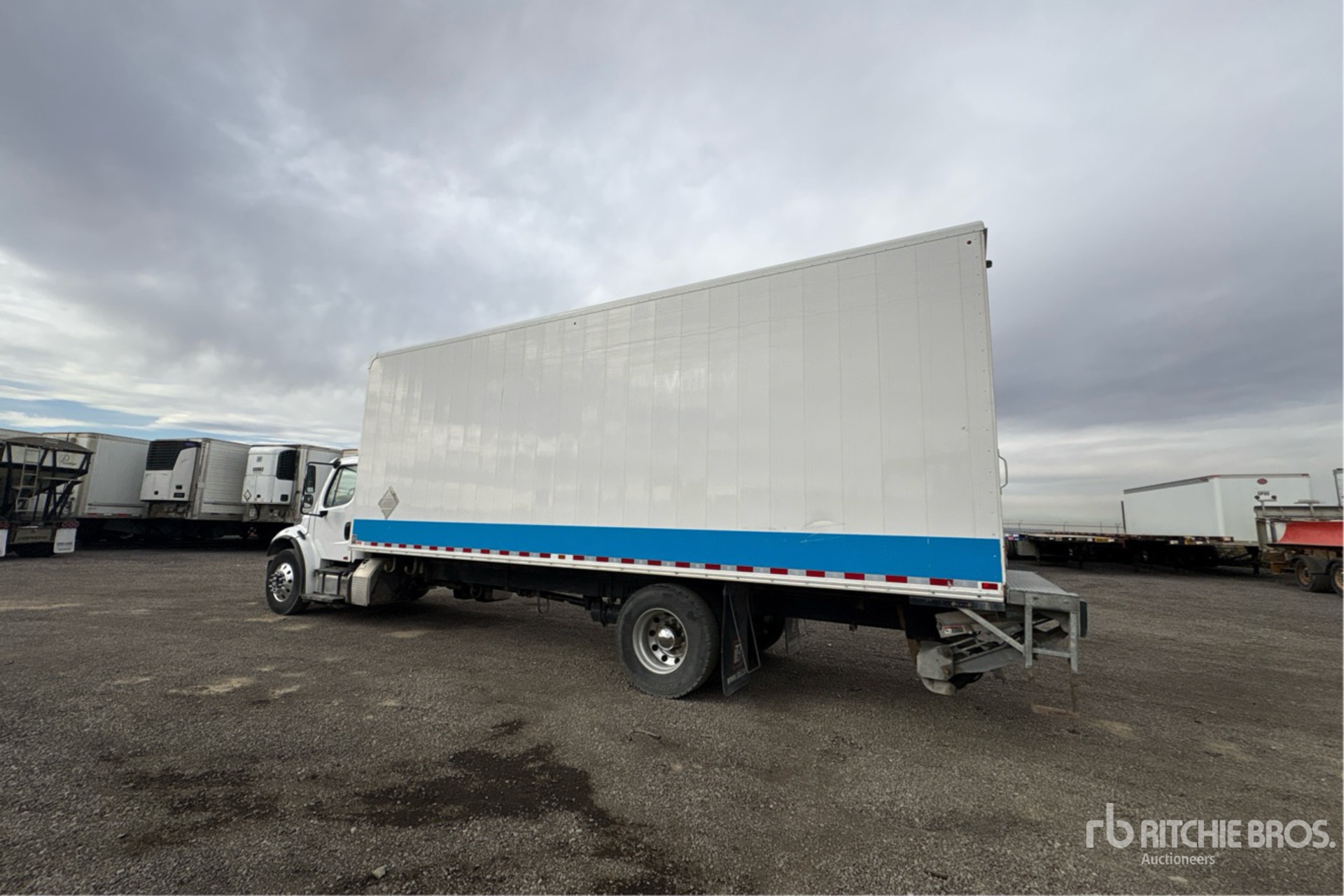 2024 Freightliner M2 106