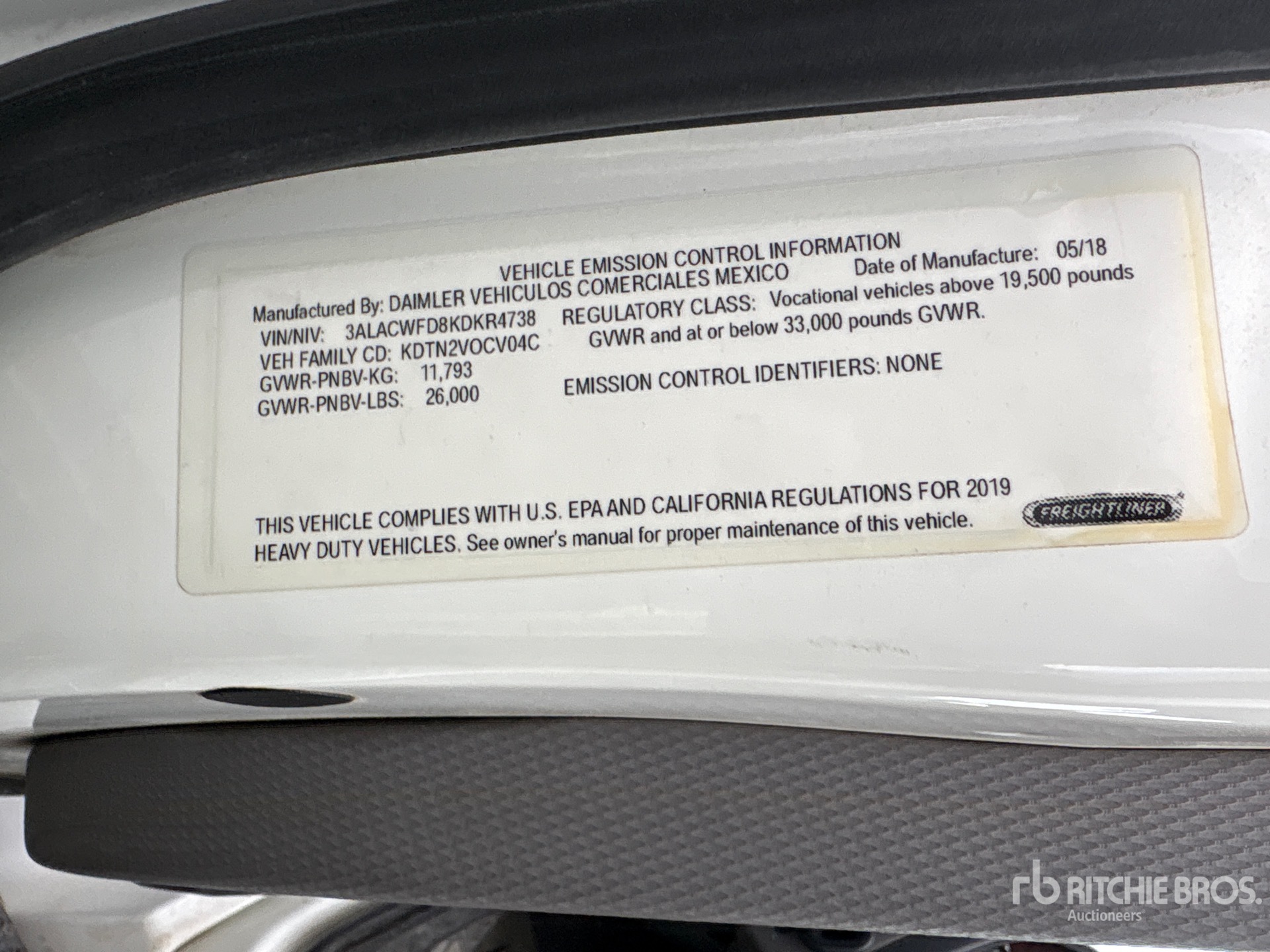 2019 Freightliner M2106
