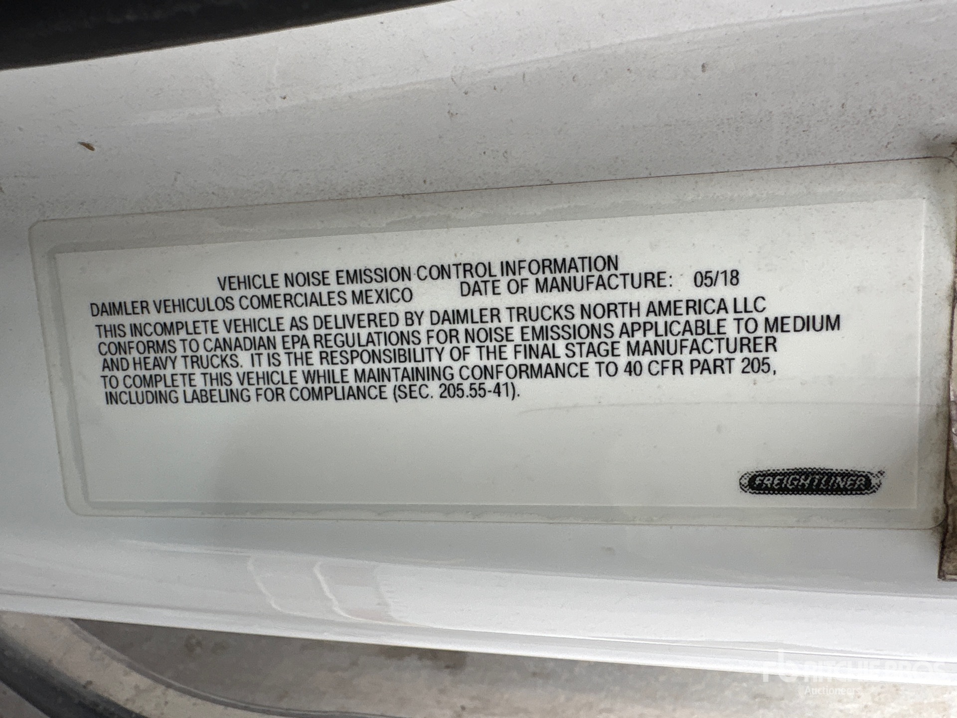 2019 Freightliner M2106