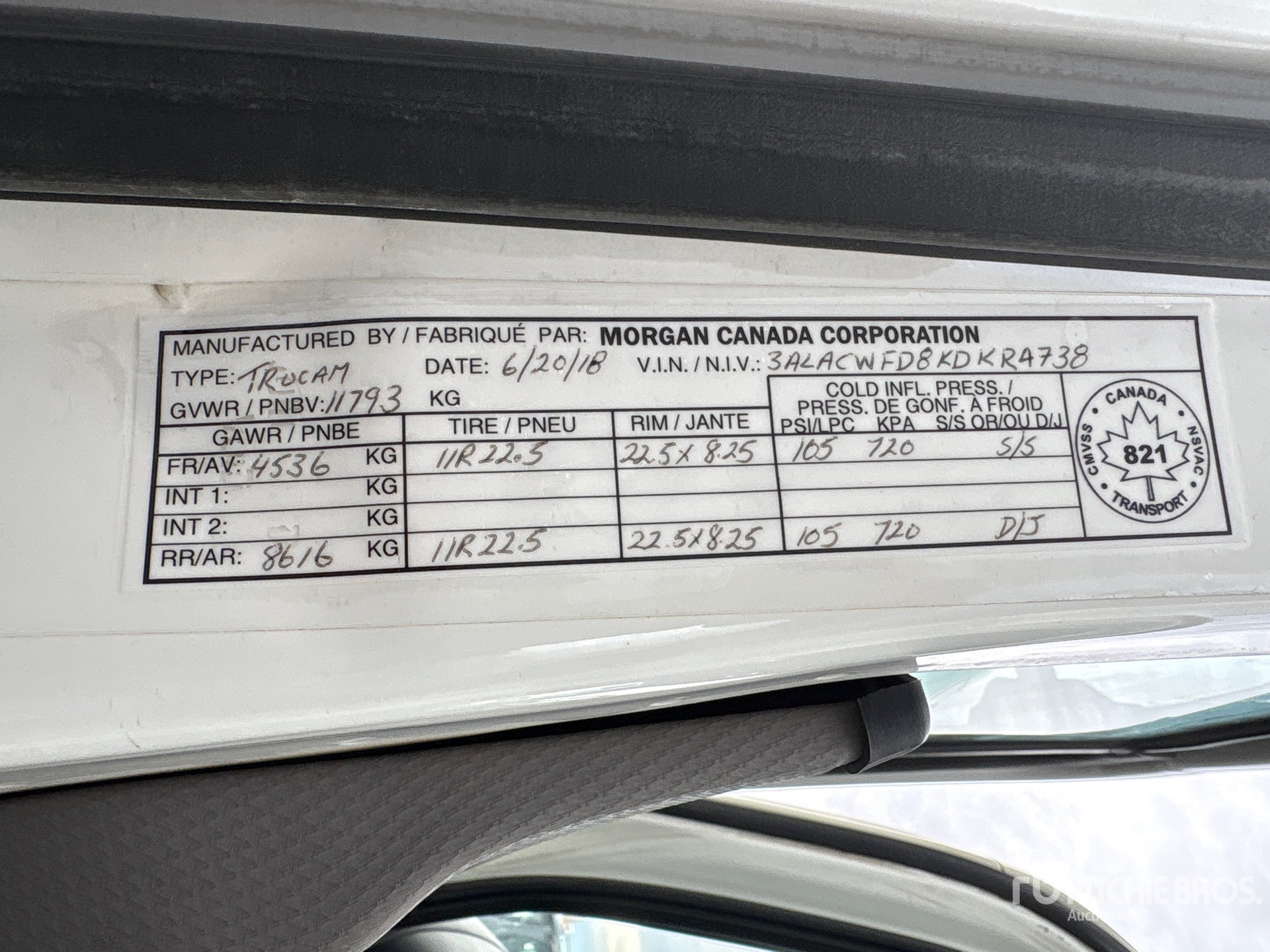 2019 Freightliner M2106
