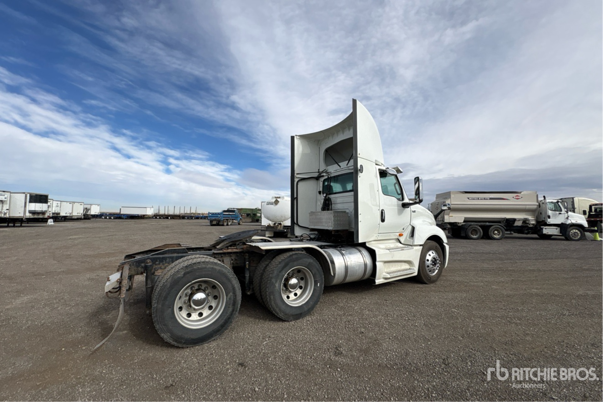 2024 International LT625