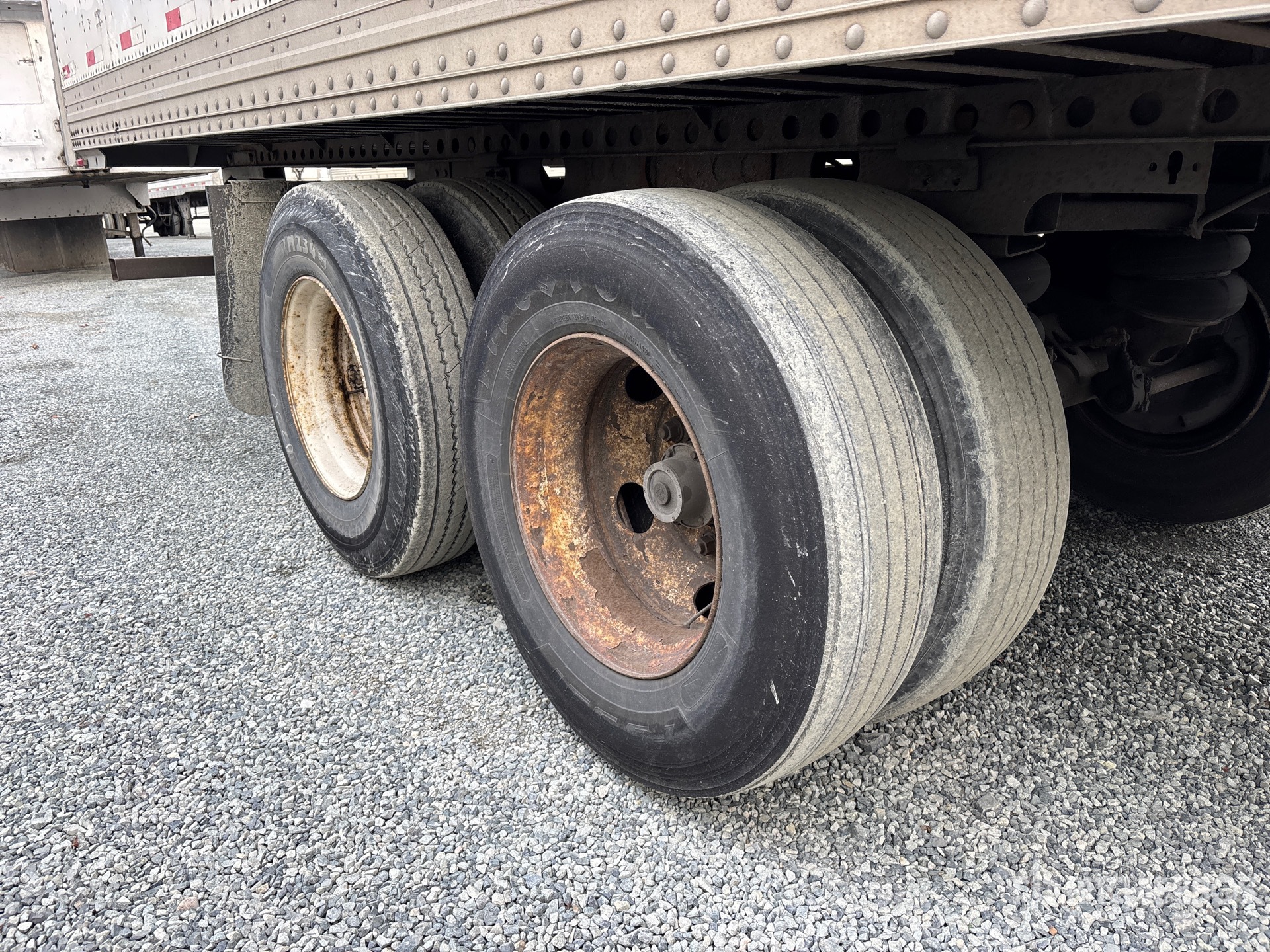 2007 Hyundai 53 FT X 102 IN T/A