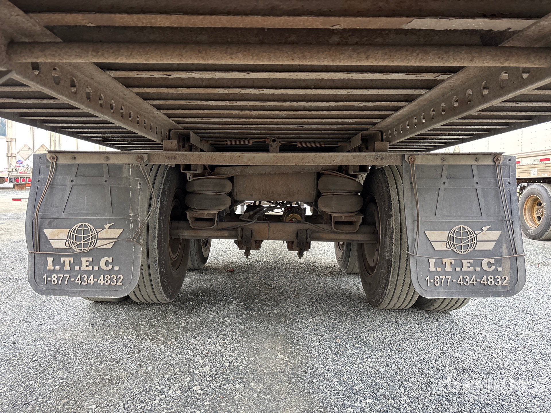 2007 Hyundai 53 FT X 102 IN T/A