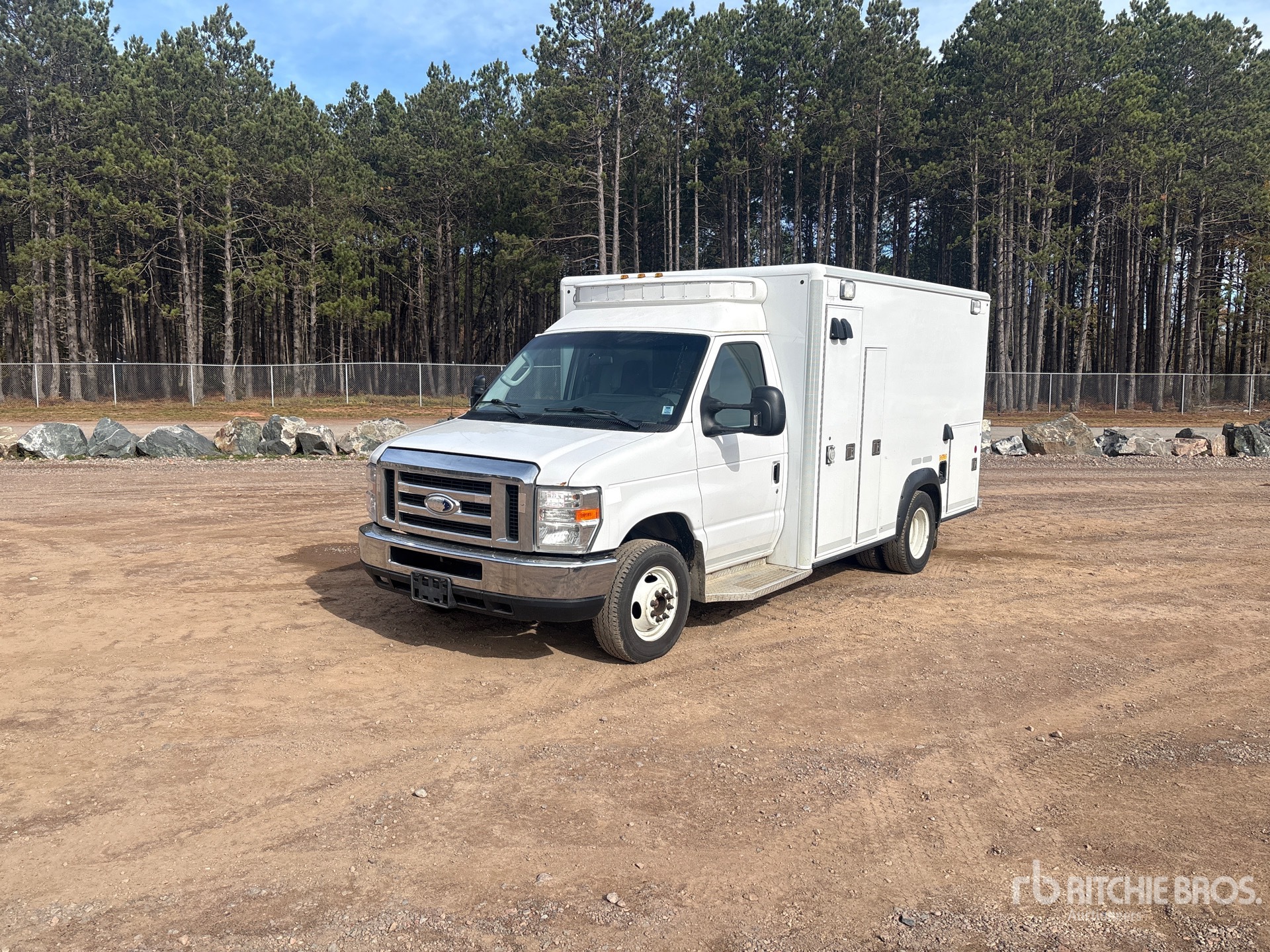2019 Ford E-350