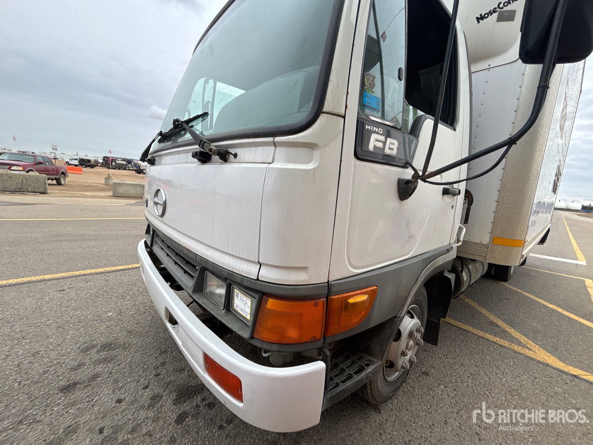 2002 Hino FB1817