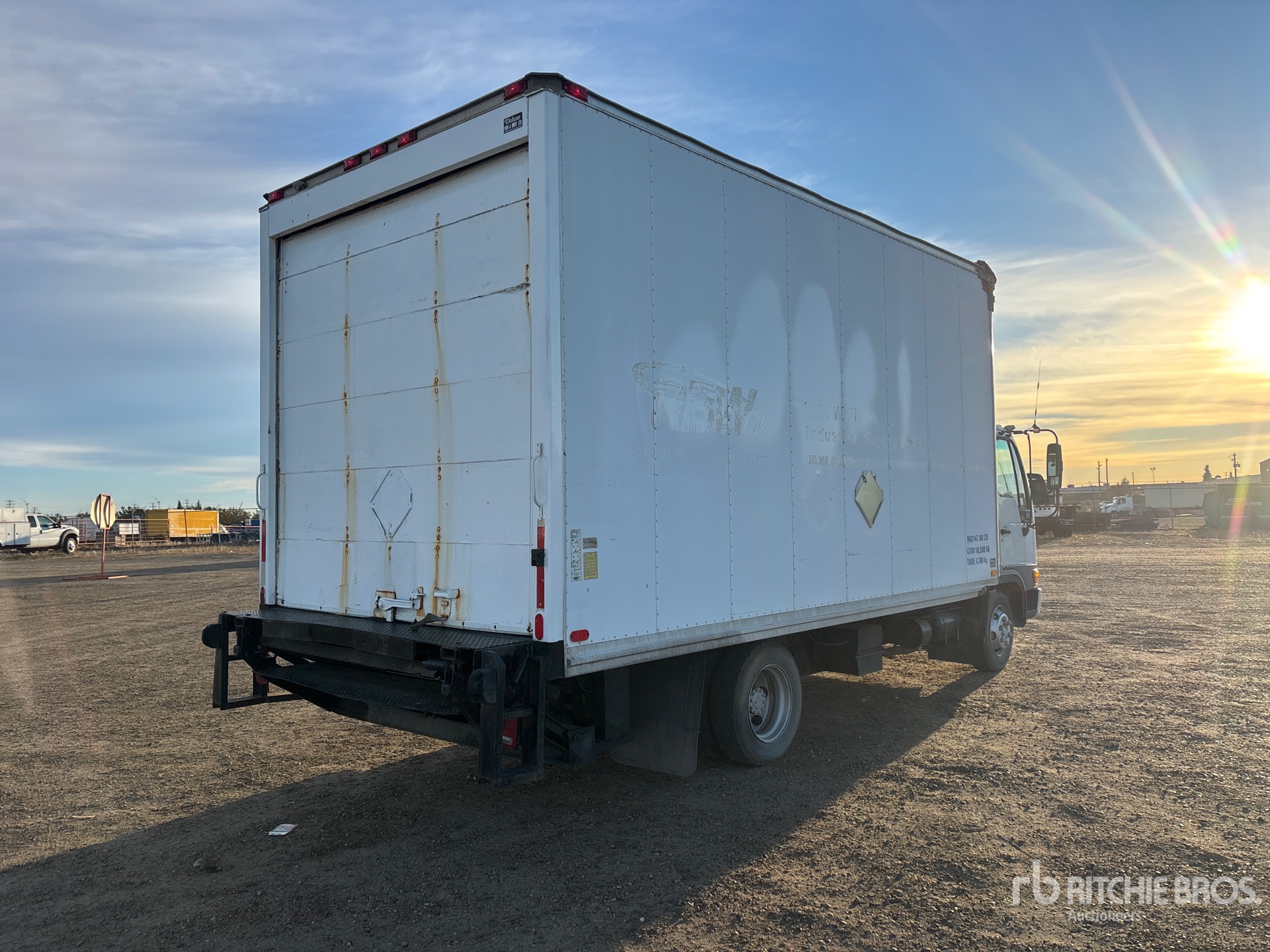 2002 Hino FB1817