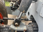 Hydraulics with Frame Leveling Cylinders