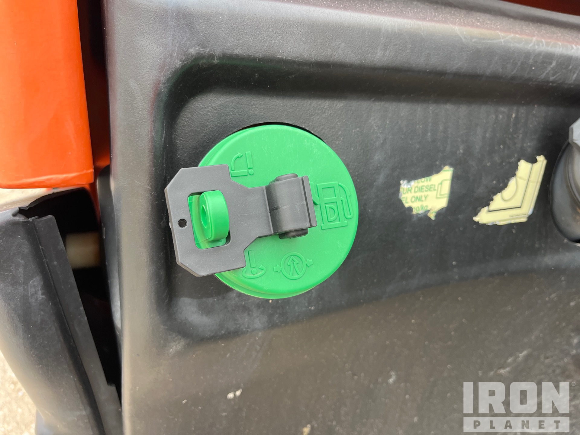 2018 JLG 1043