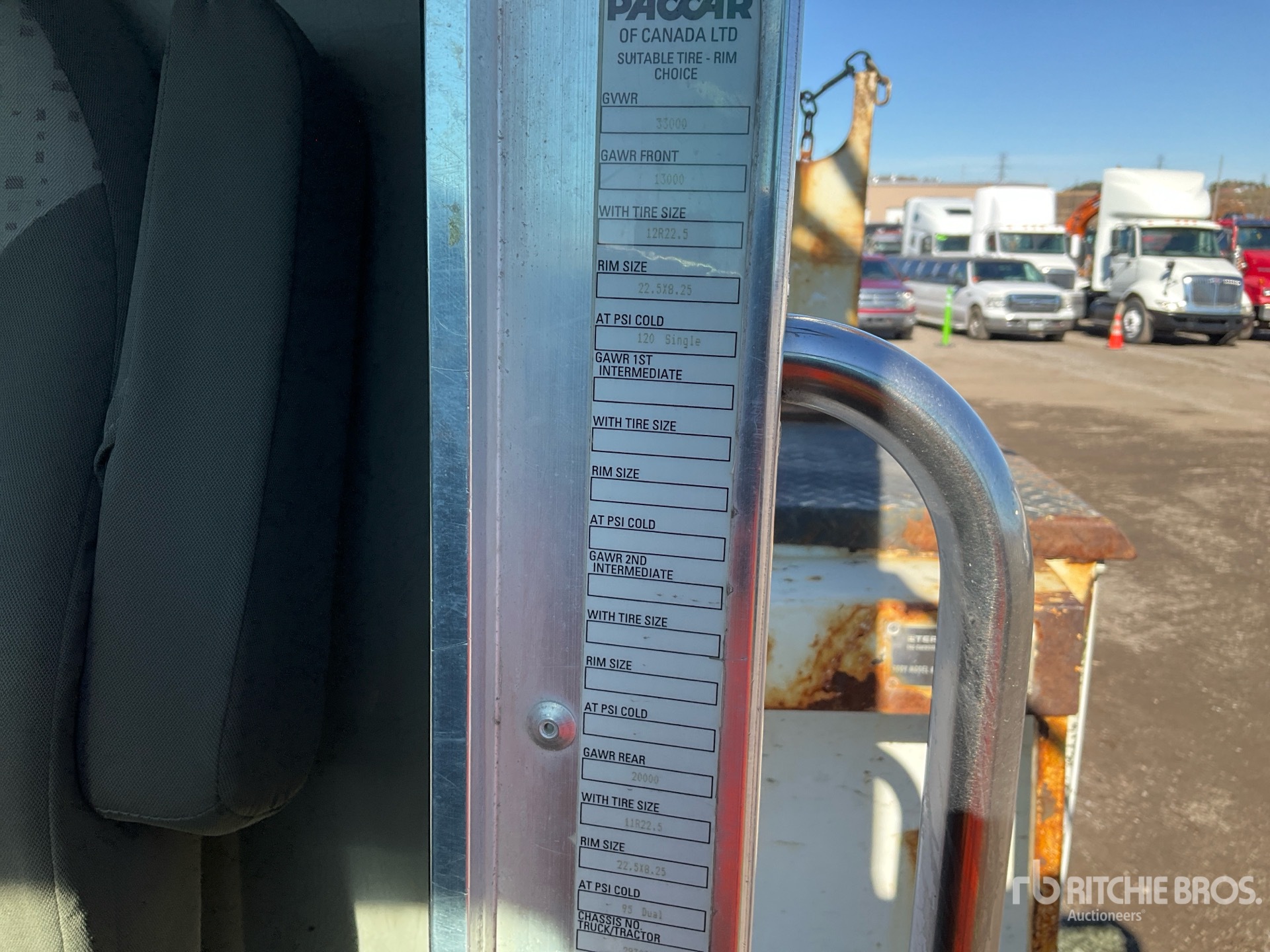 2011 Kenworth T300