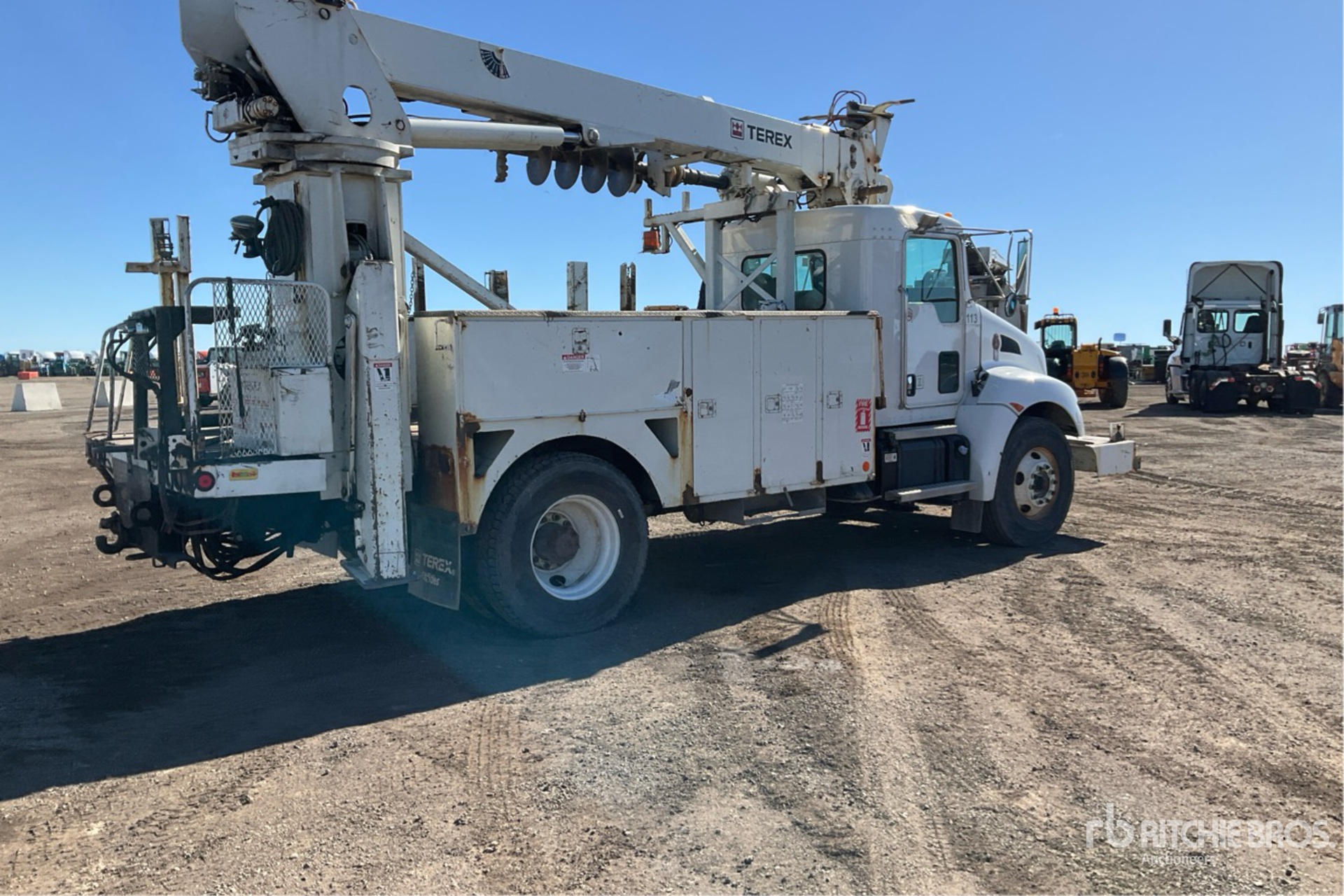 2011 Kenworth T300