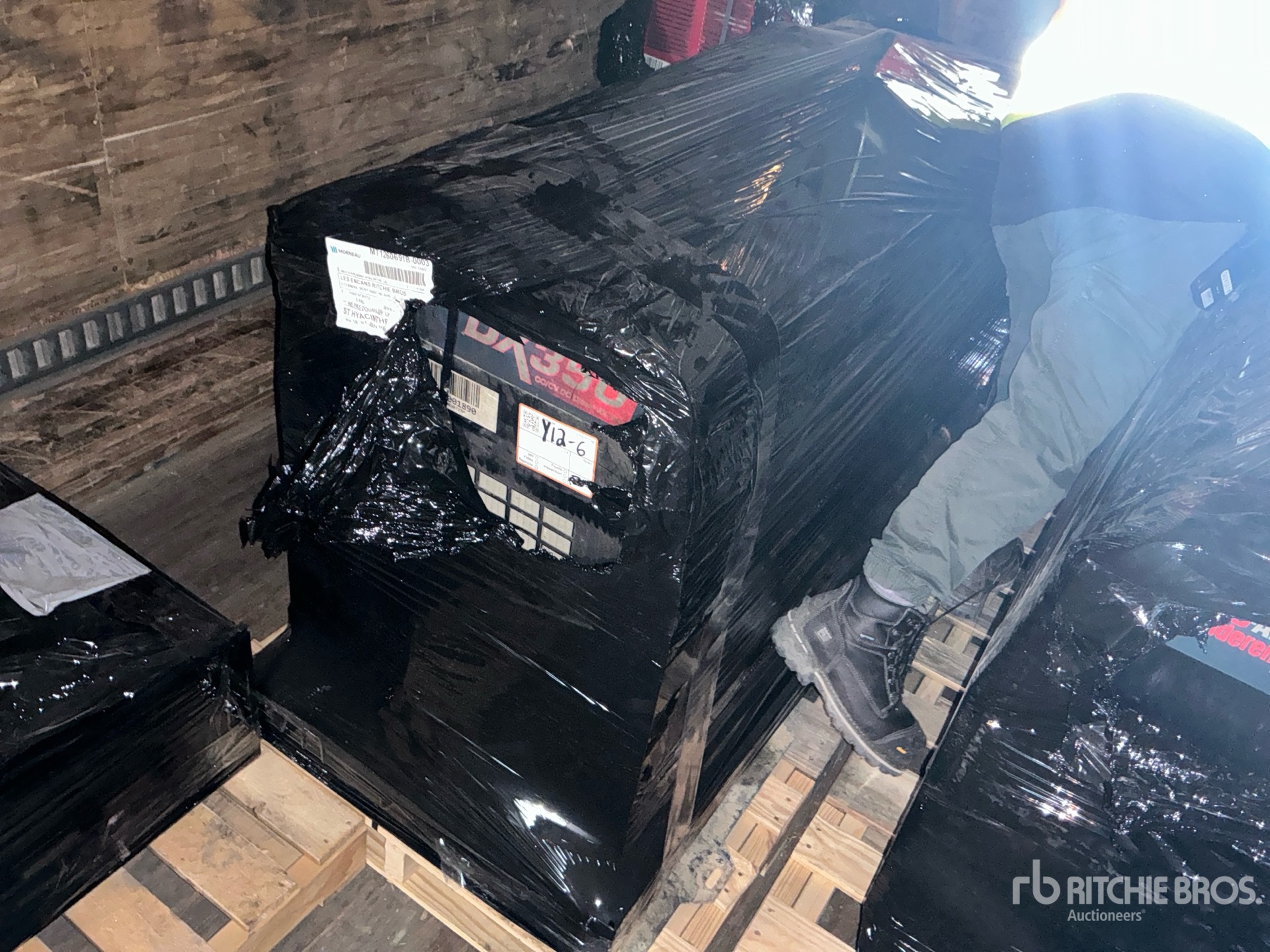 Photo of 2021 Lincoln K3587-1