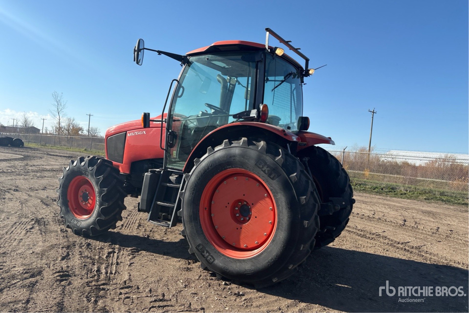 2014 Kubota M126GX
