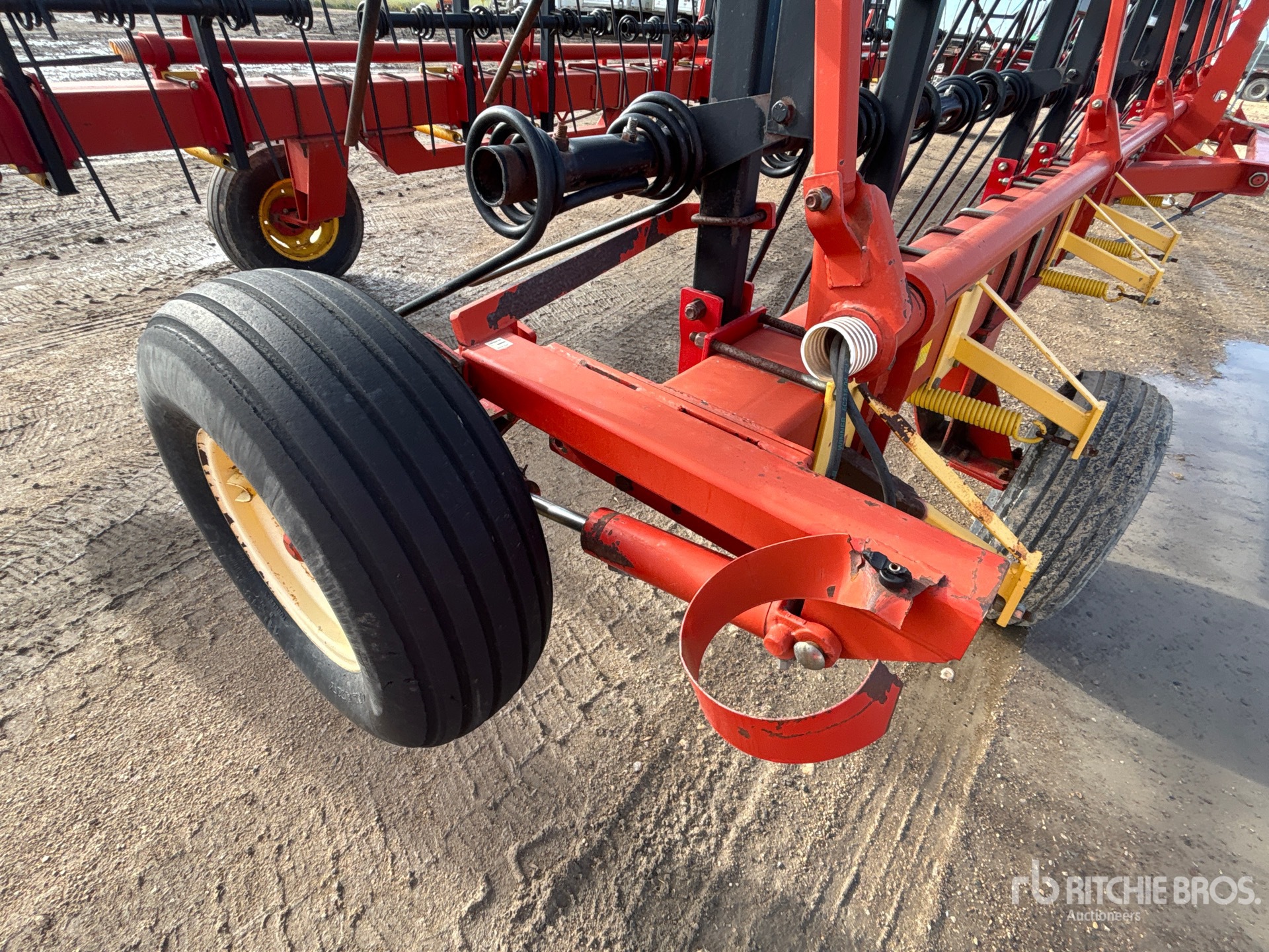 2004 Bourgault 7200