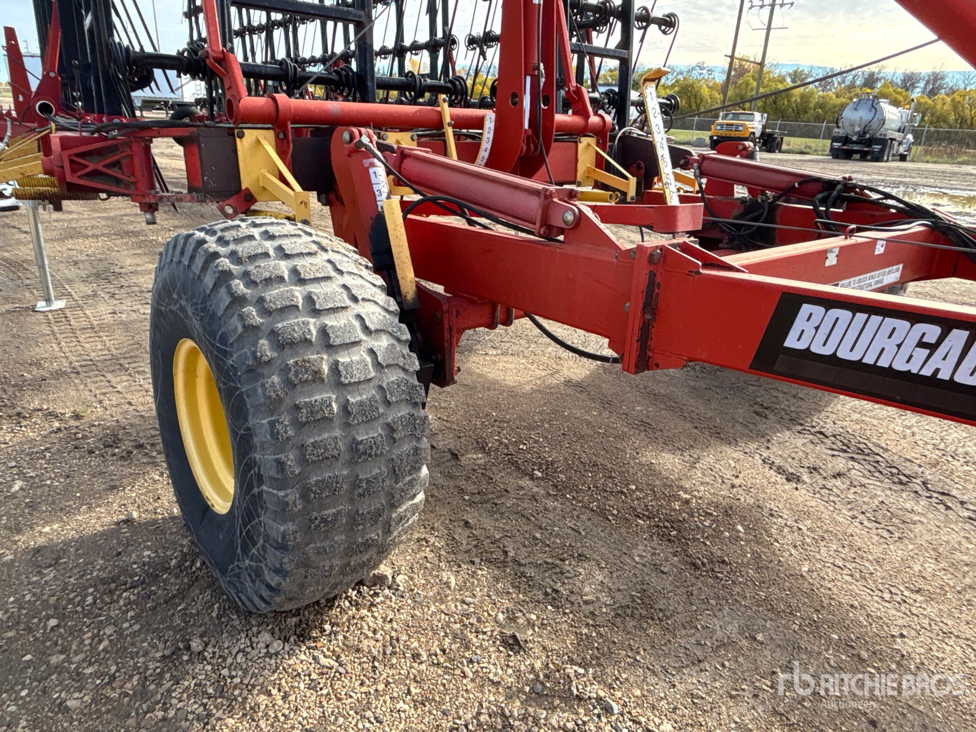 2004 Bourgault 7200