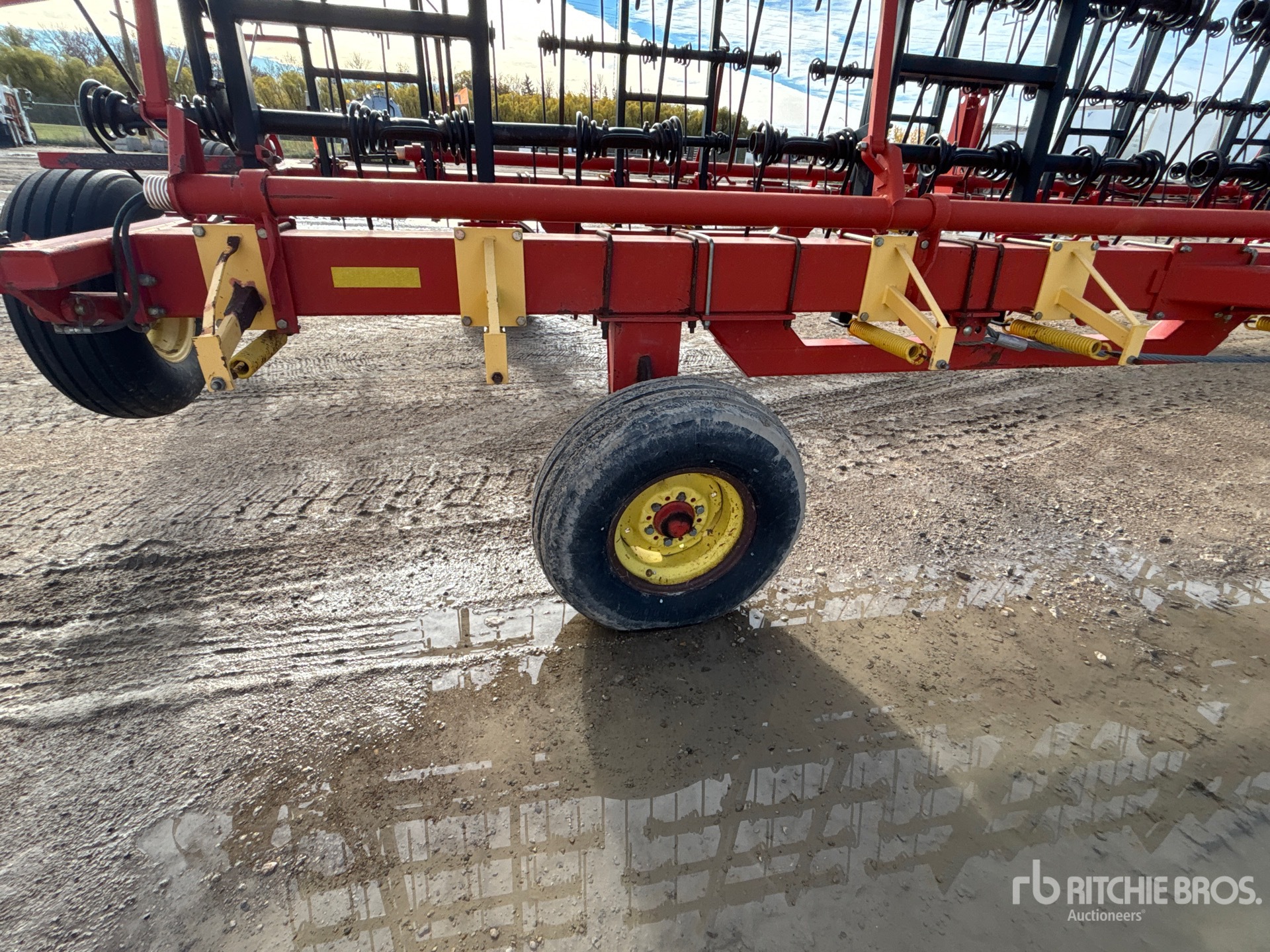 2004 Bourgault 7200