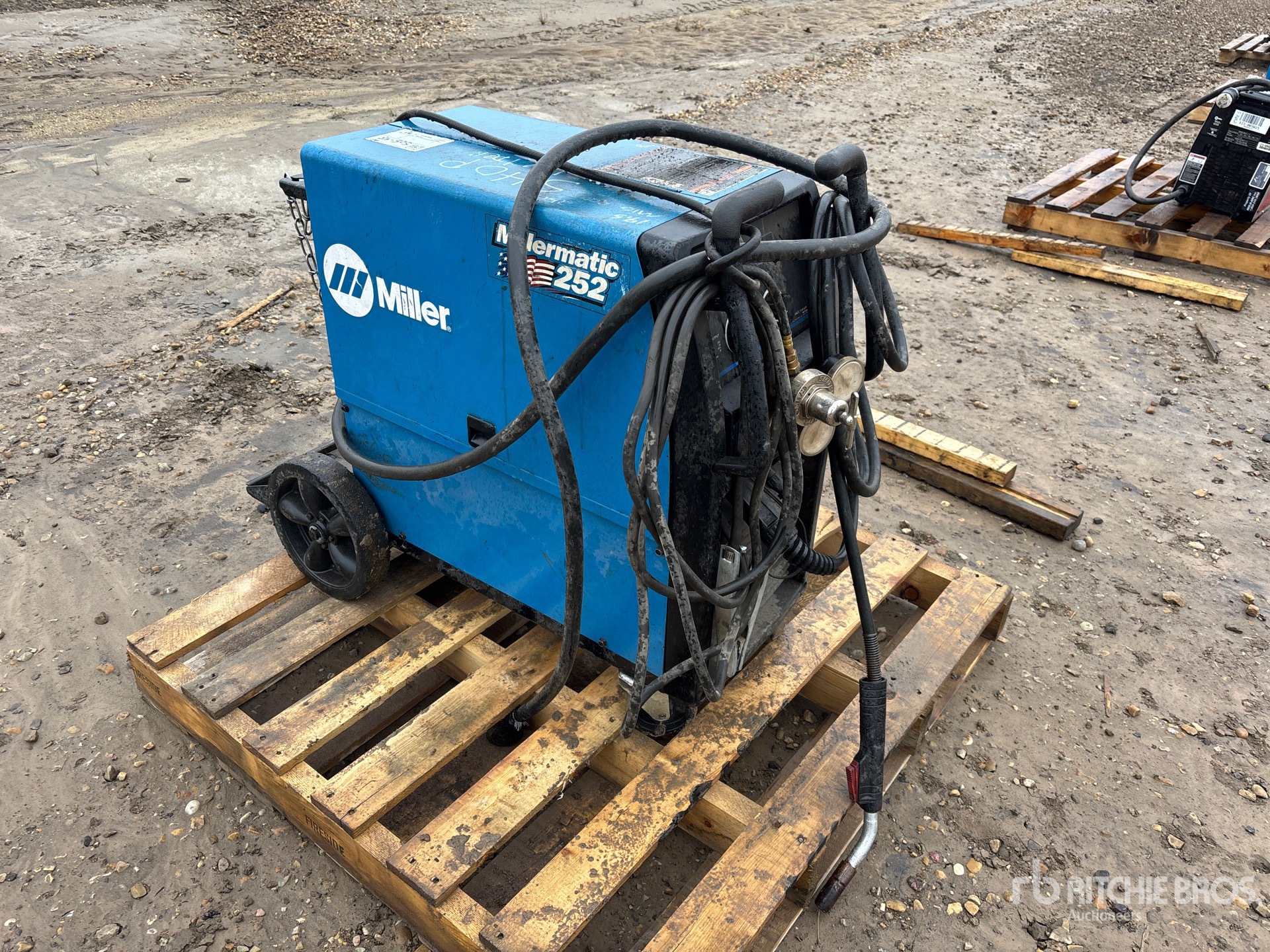 Miller MILLERMATIC 252