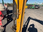 Hydraulics with Auxiliary Hydraulic Plumbing