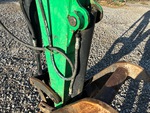 Hydraulics with Thumb Cylinder