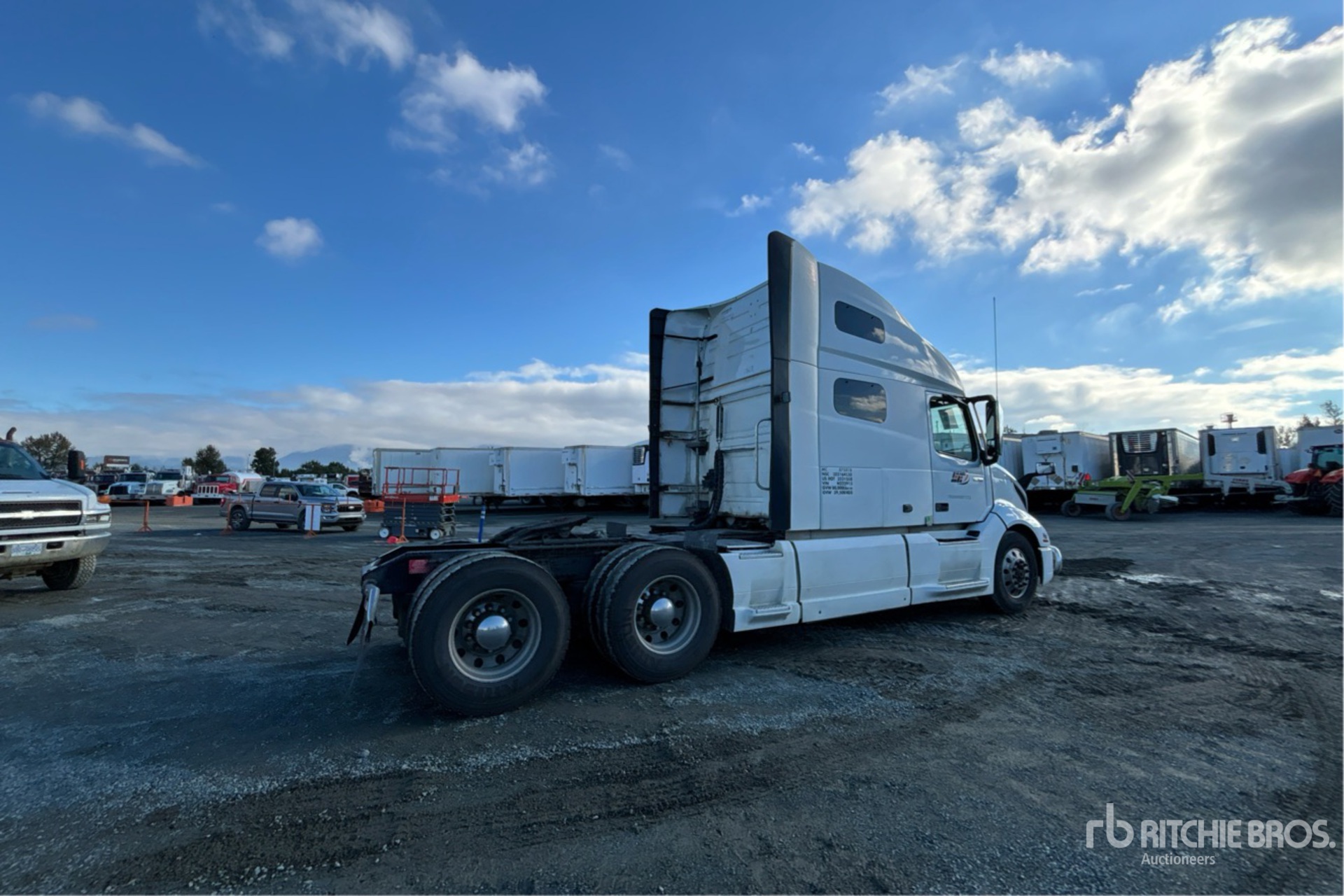 2020 Volvo VNL