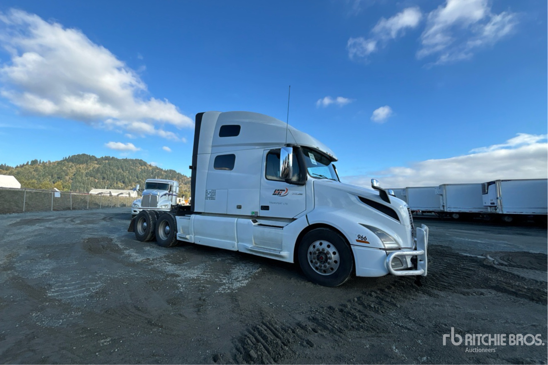 2020 Volvo VNL