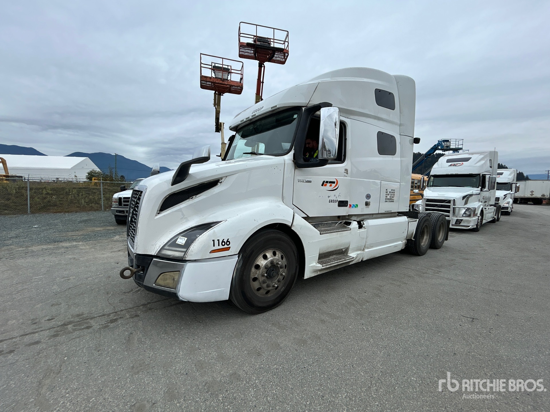 2020 Volvo VNL