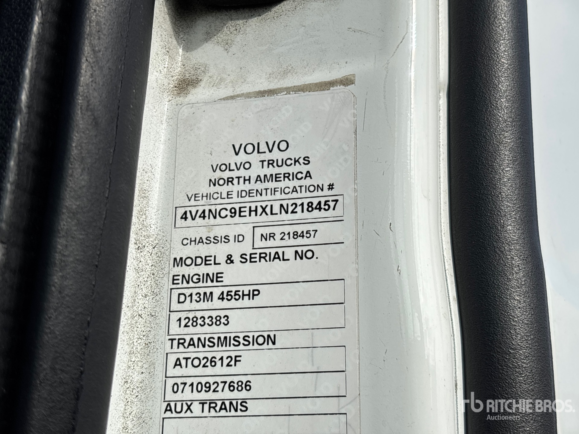 2020 Volvo VNL