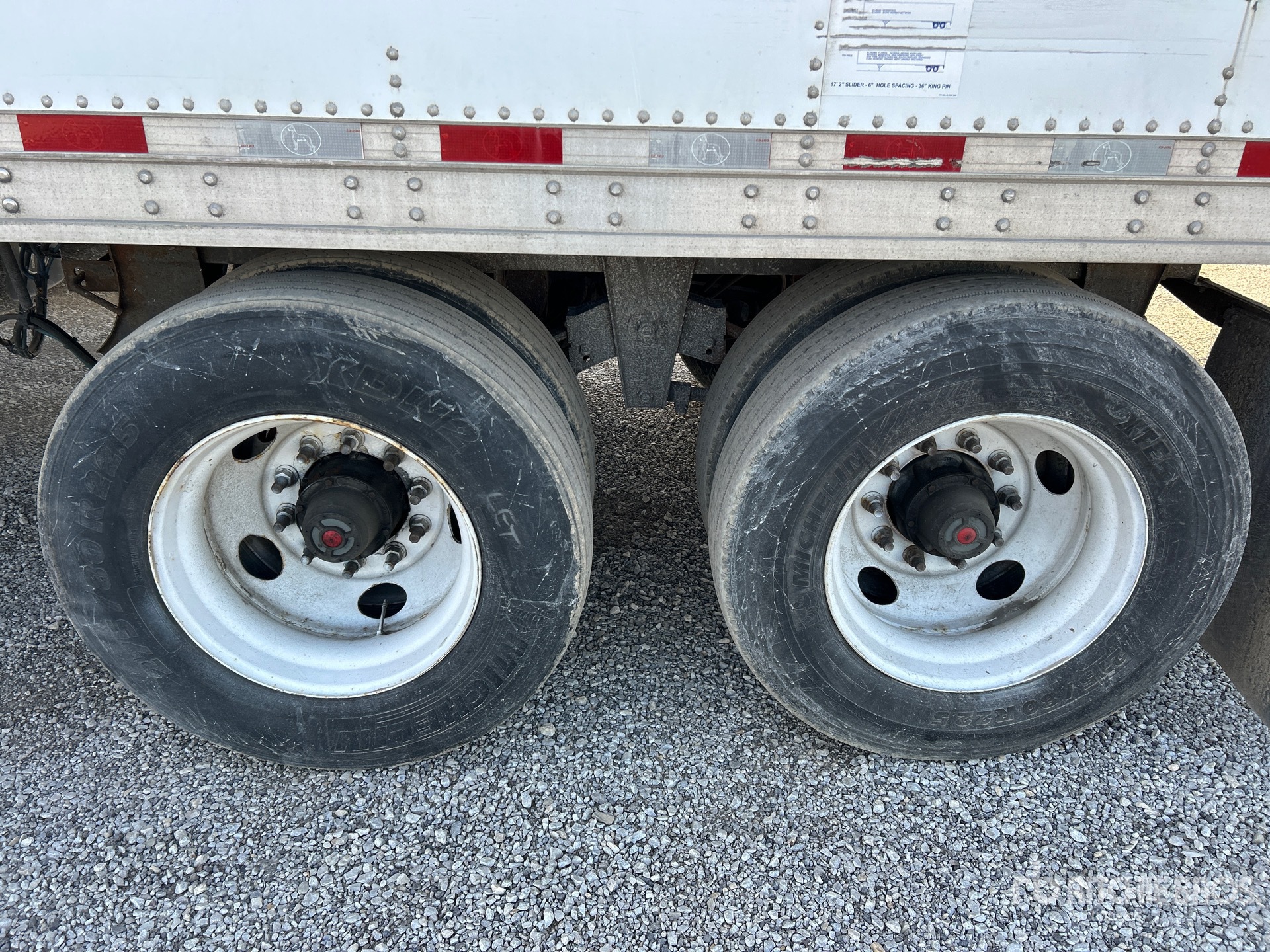 2017 Great Dane 53 FT X 102 IN T/A MULTI -TEMP