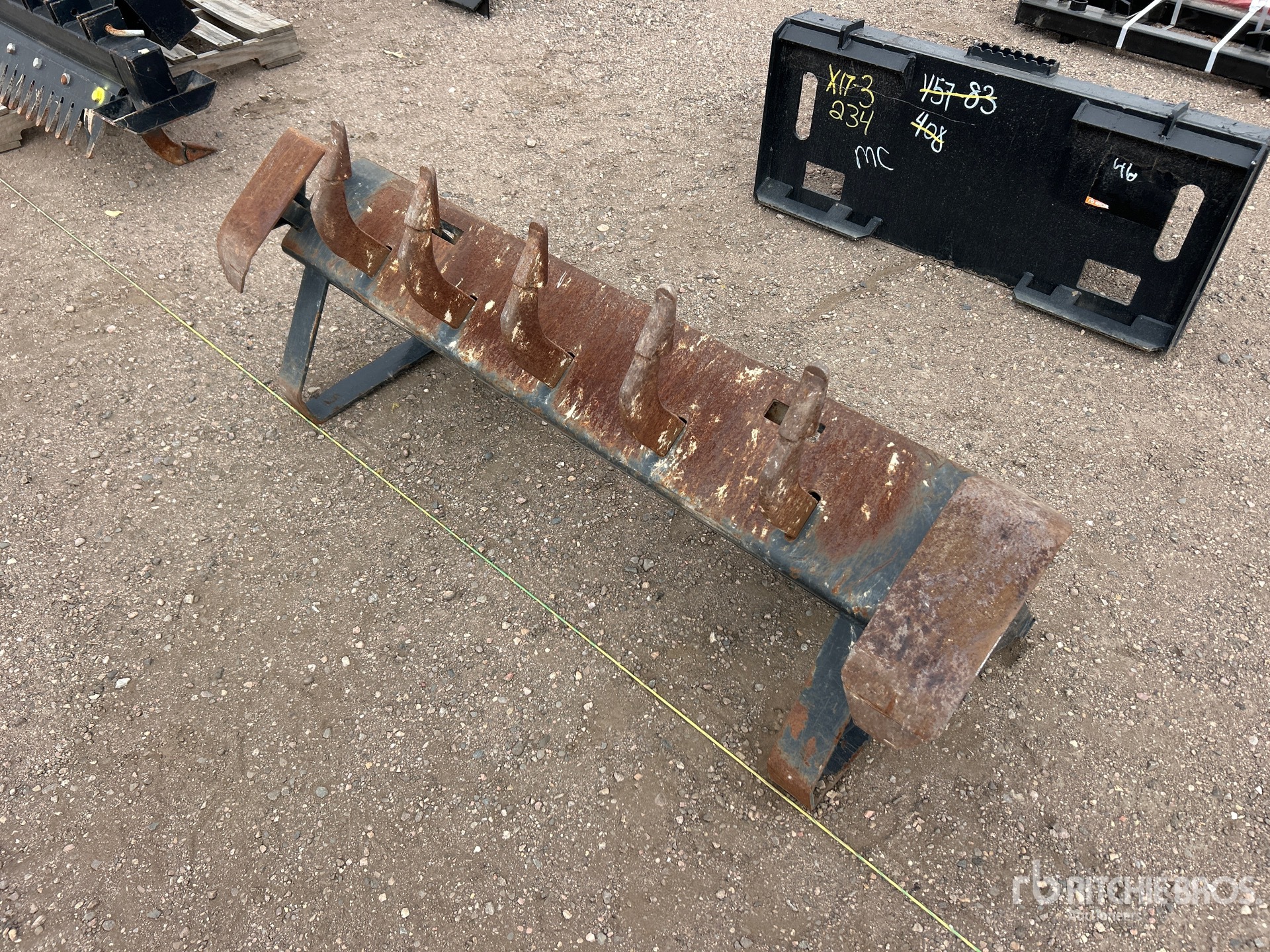 Photo of Caterpillar 40 in