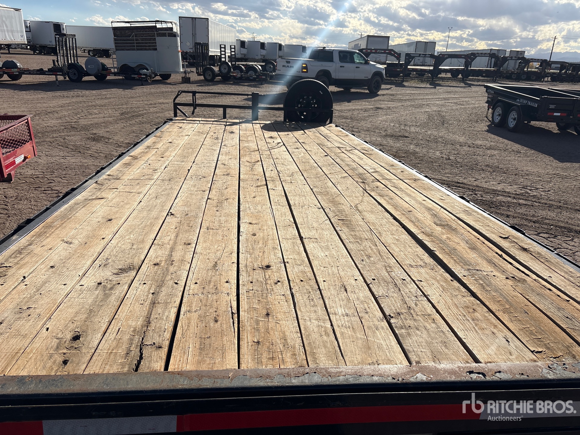 2024 Load Trail LDTL303104
