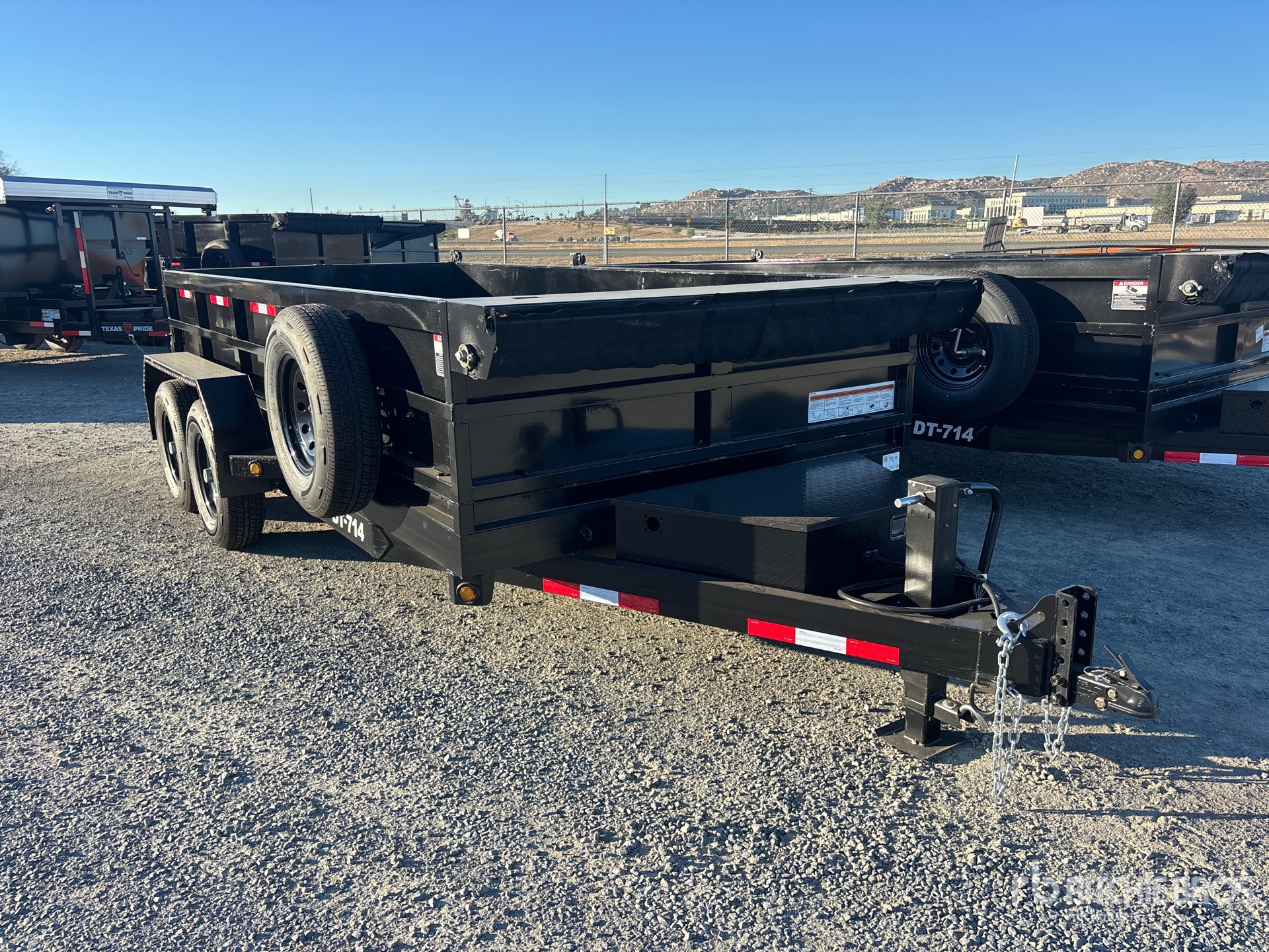 2027 DENTON DT-714