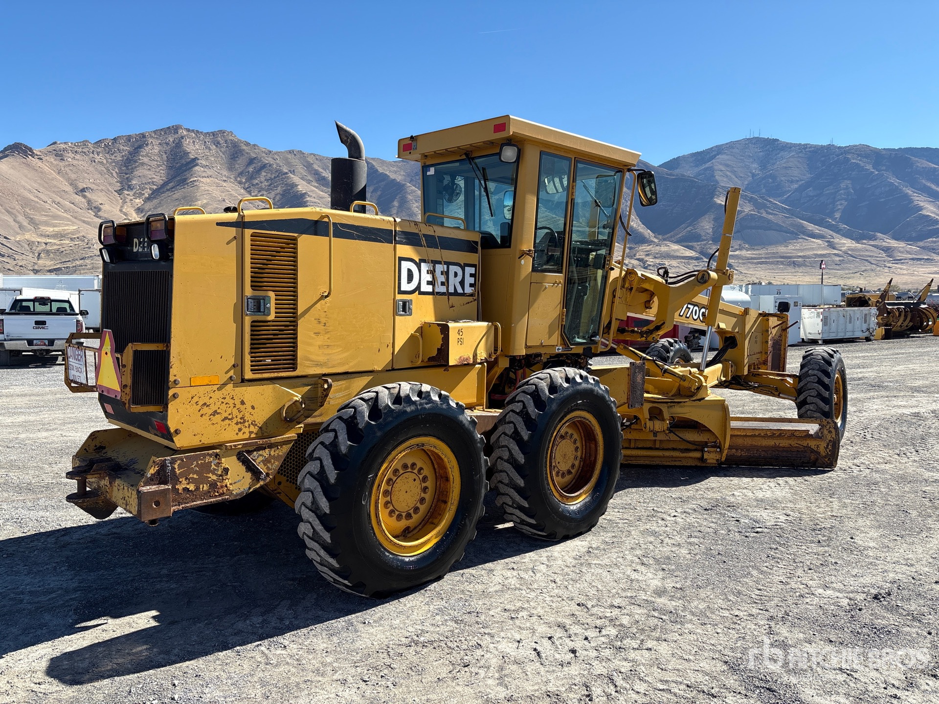 1997 John Deere 770CH