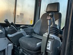 Control Station with Seats/Armrests