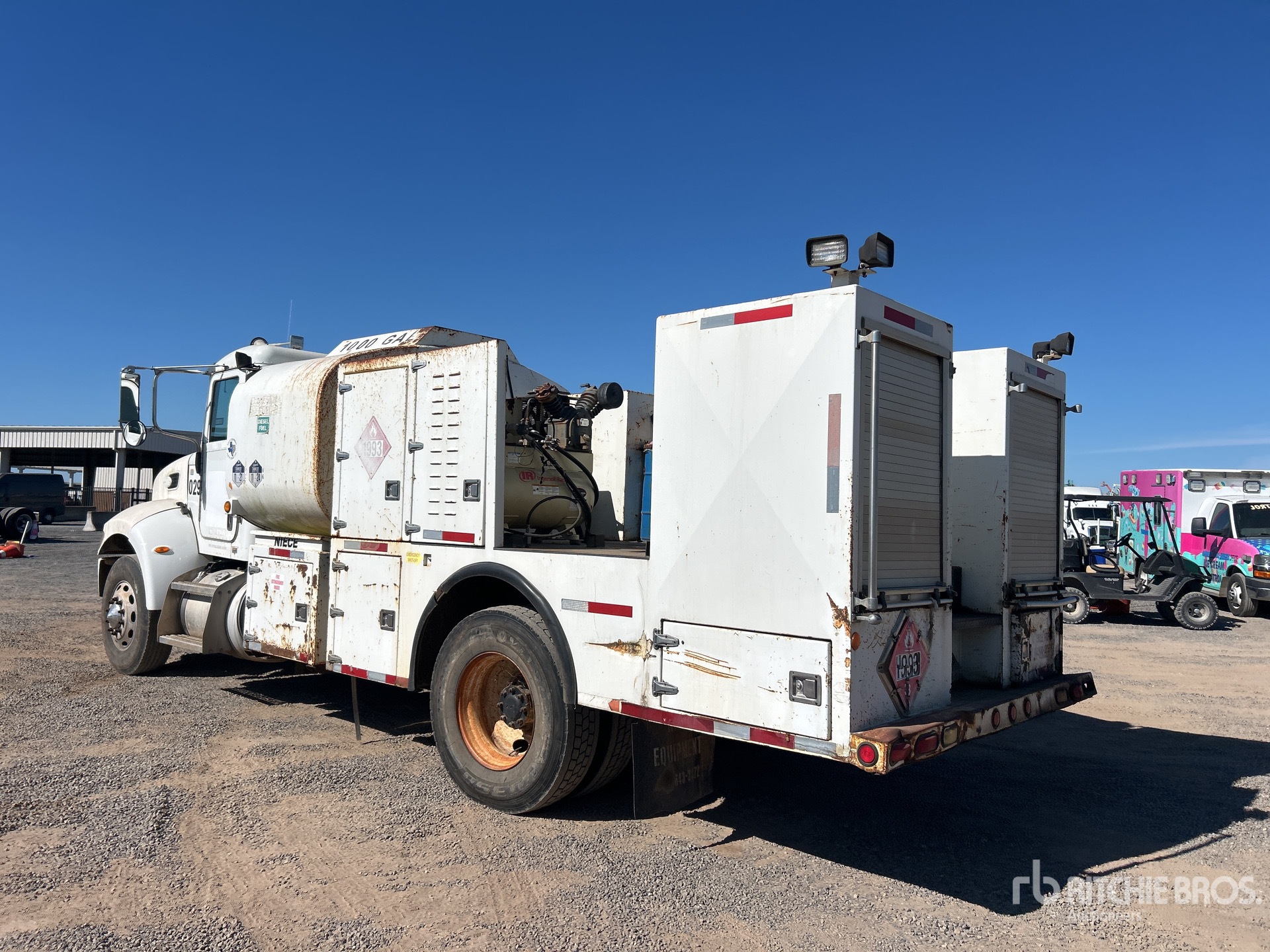 2012 Peterbilt 337