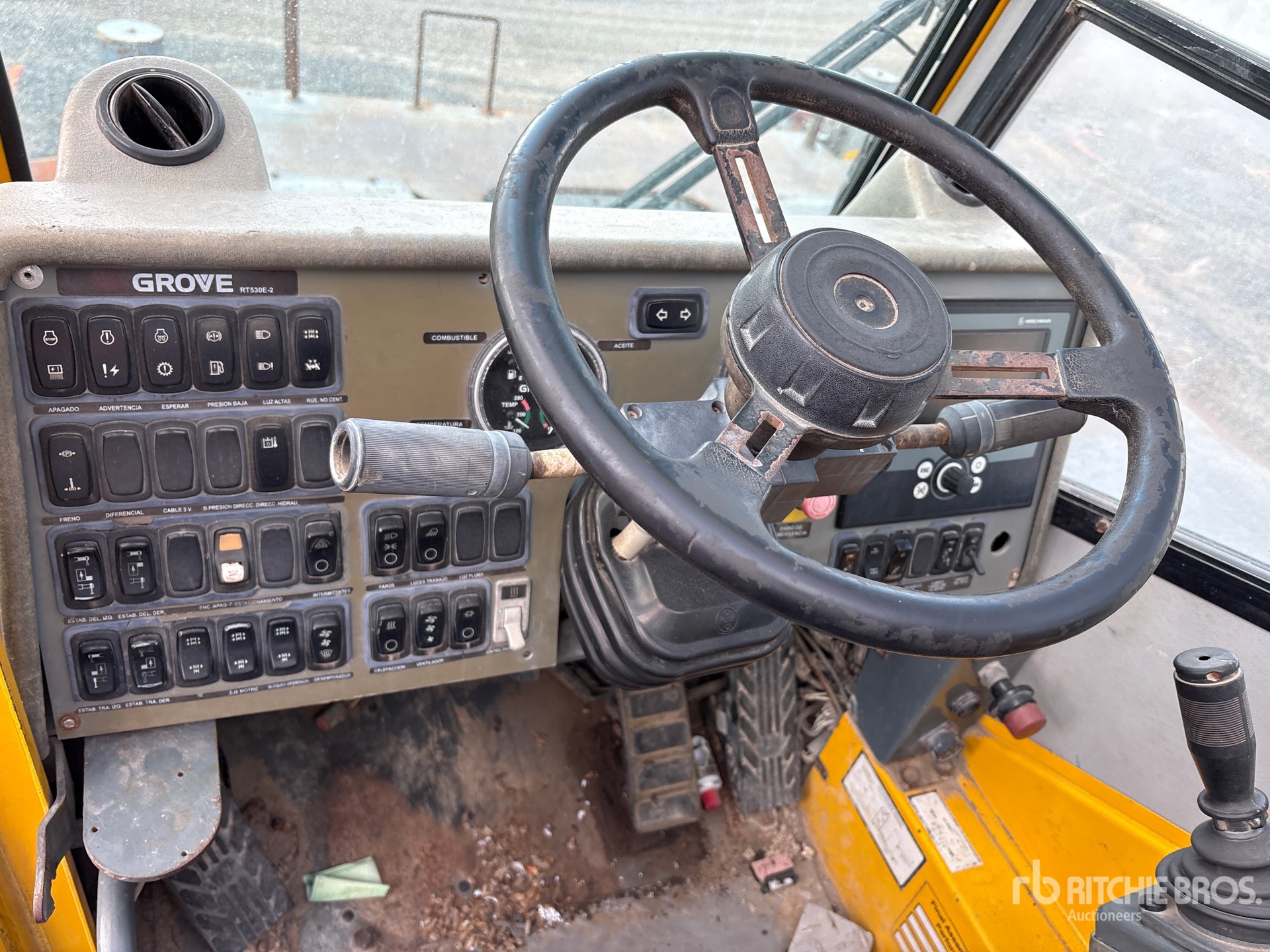 1999 Grove RT530E-2