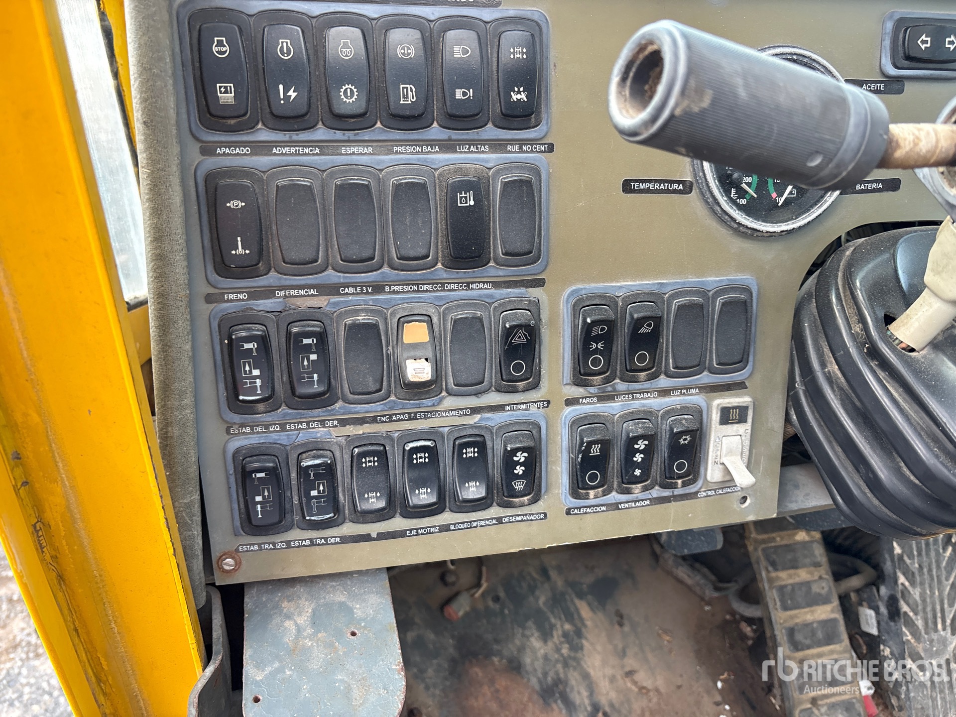 1999 Grove RT530E-2