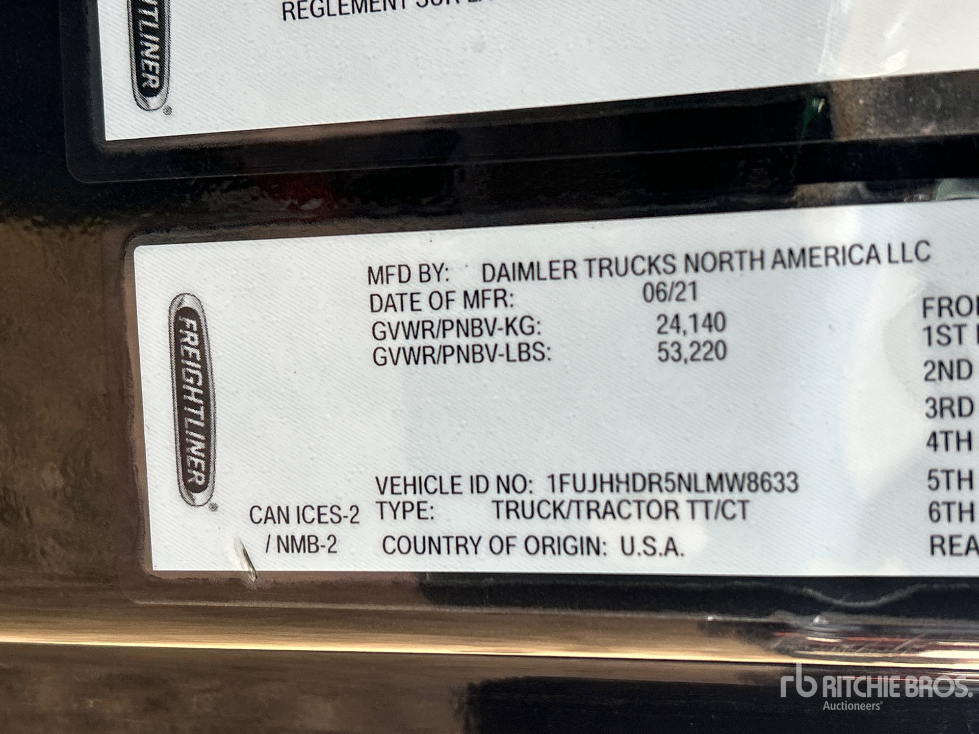 2022 Freightliner CASCADIA 126