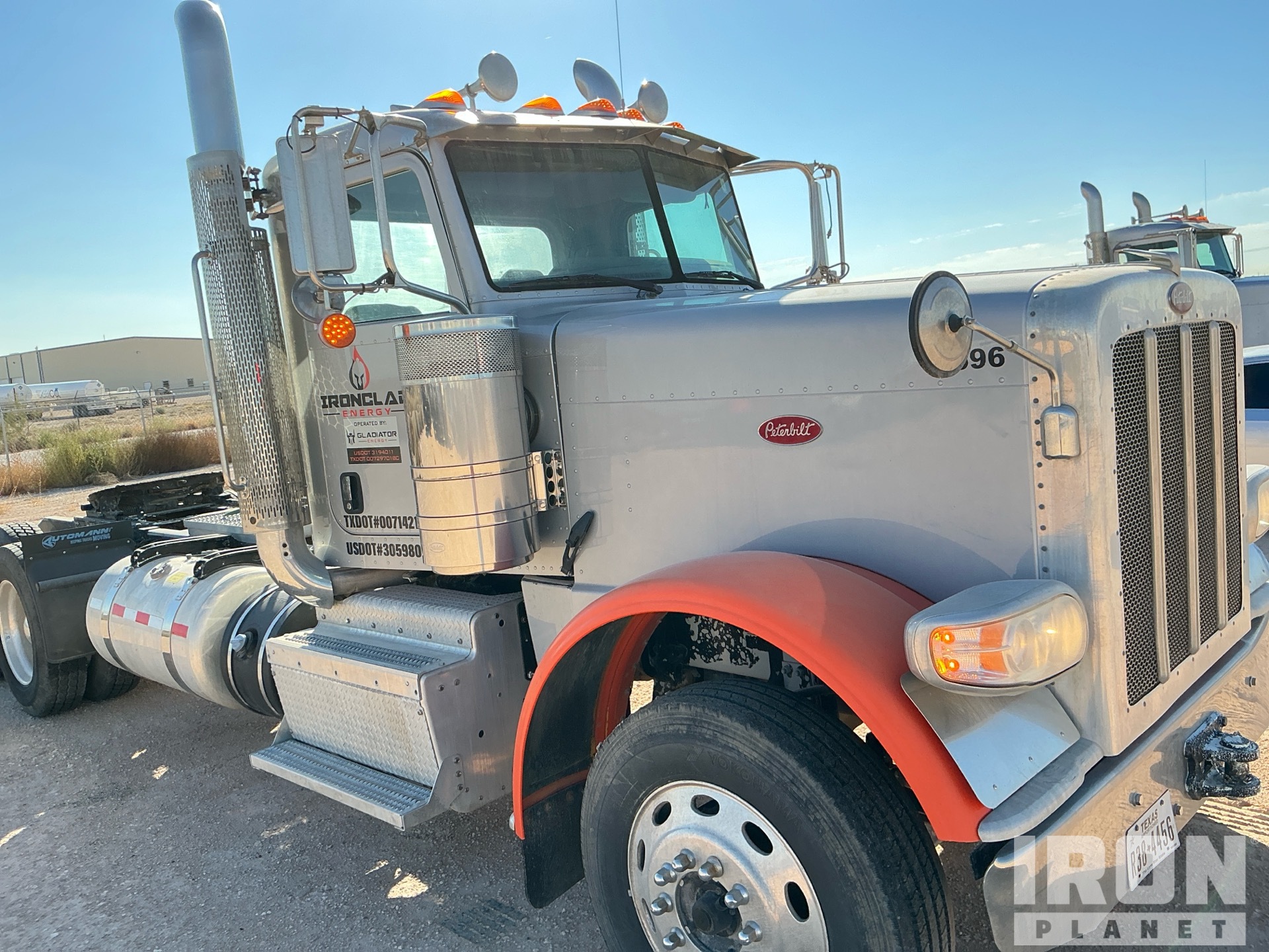 2015 Peterbilt 389